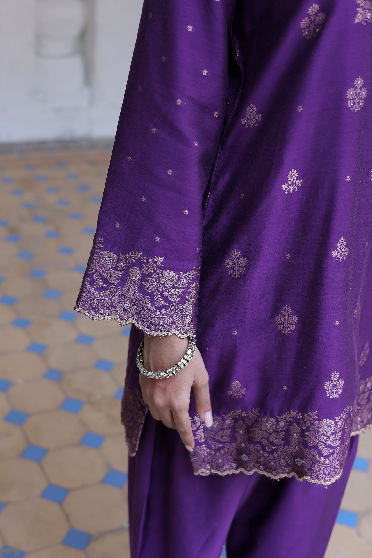 THE JAMUNI MAHENOOR SUIT