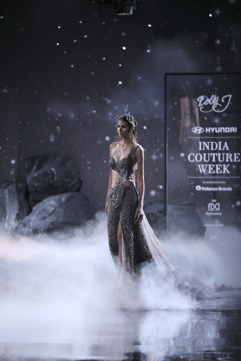 Arete Shimmer Tulle Sari Gown