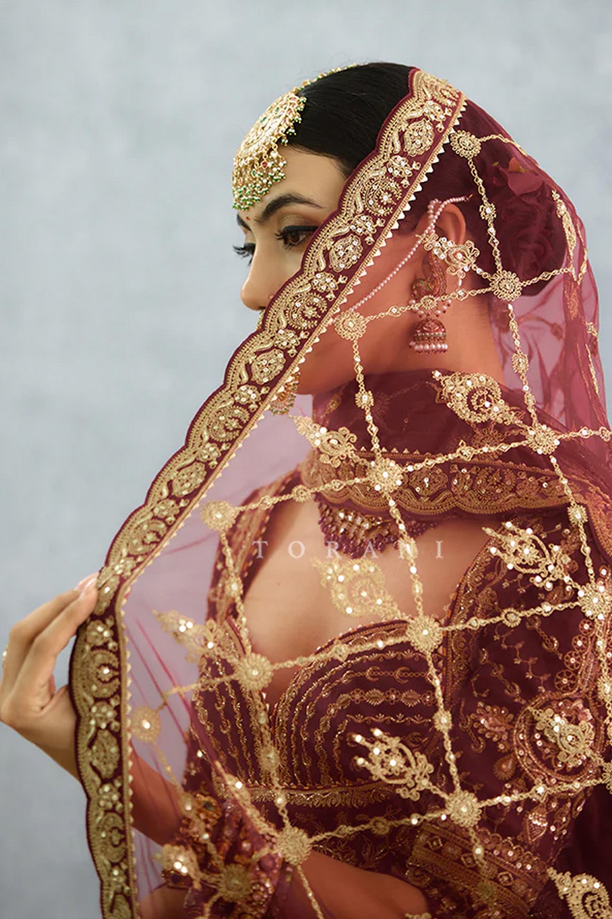 Qarmazi Mazneen Lehenga Set