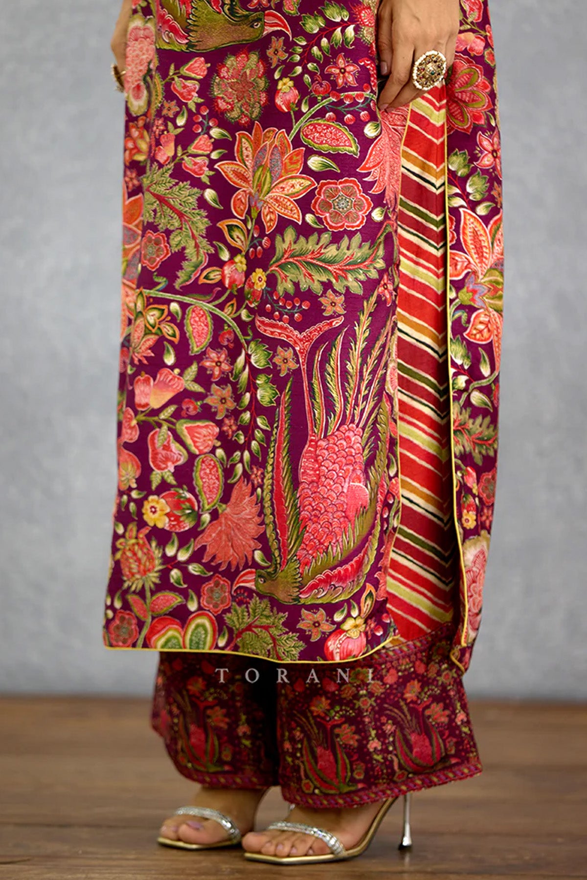 Laalima Writu Tanuja Kurta Set