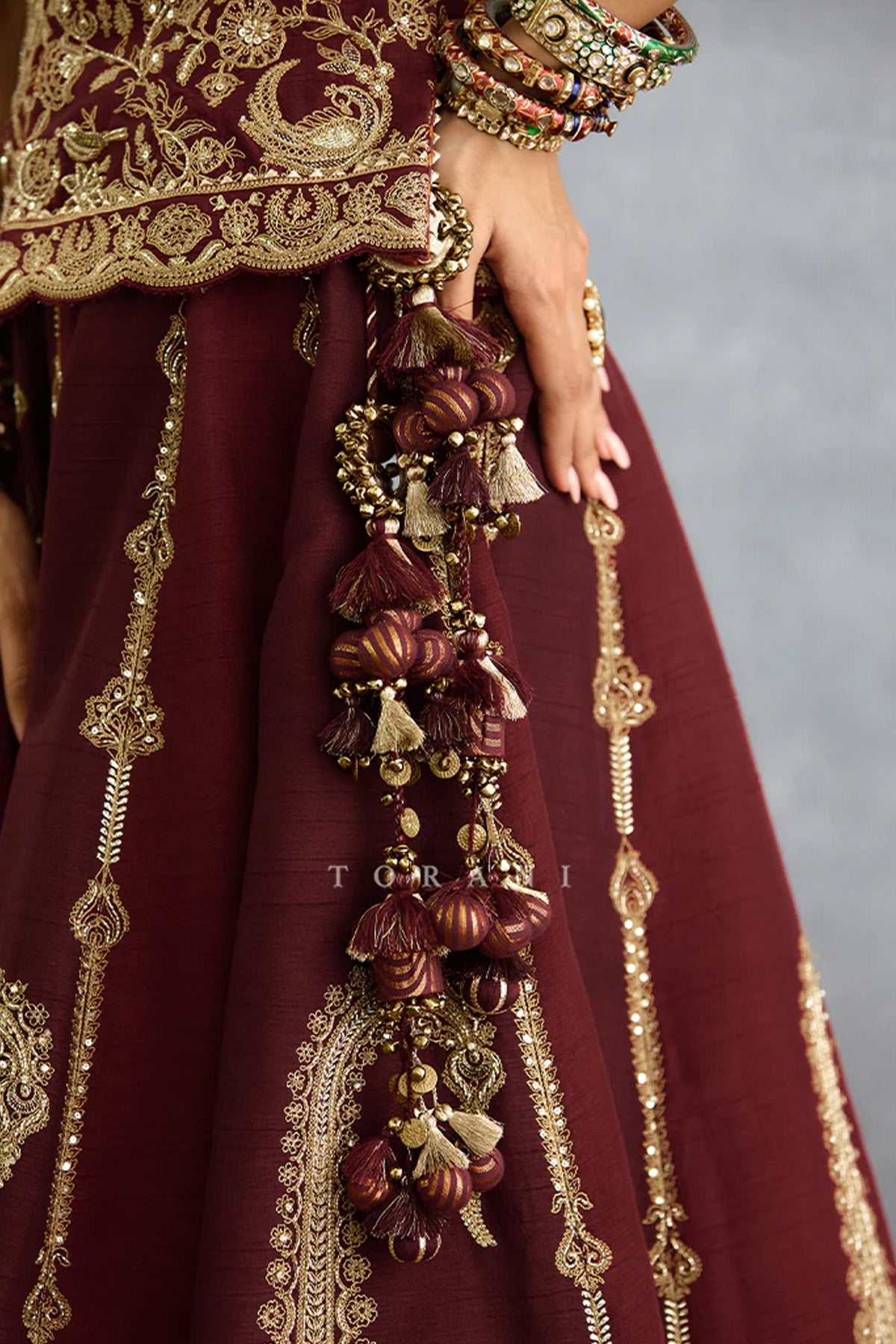 Qarmazi Mazneen Lehenga Set