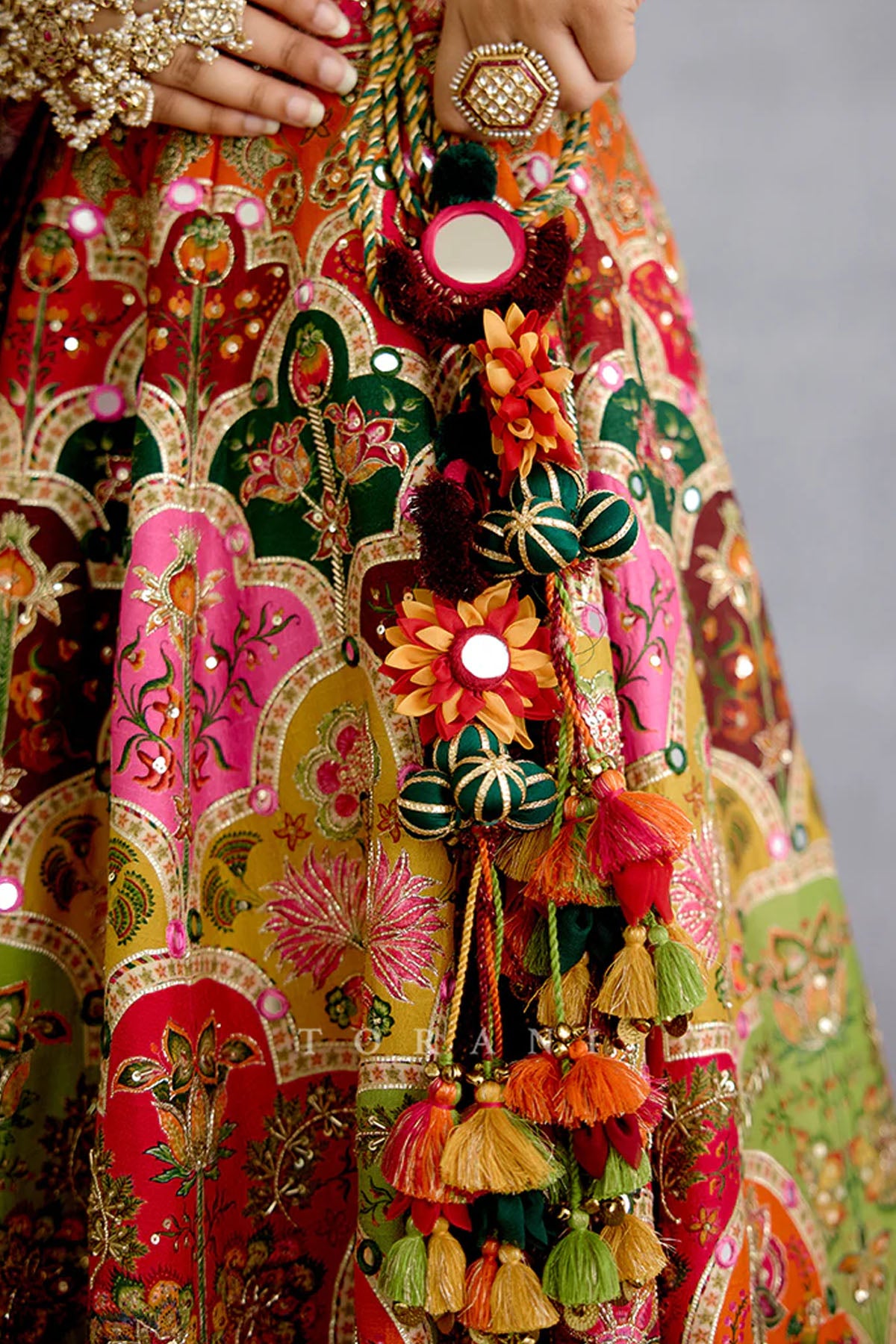 Chitrangi Aarini Lehenga Set