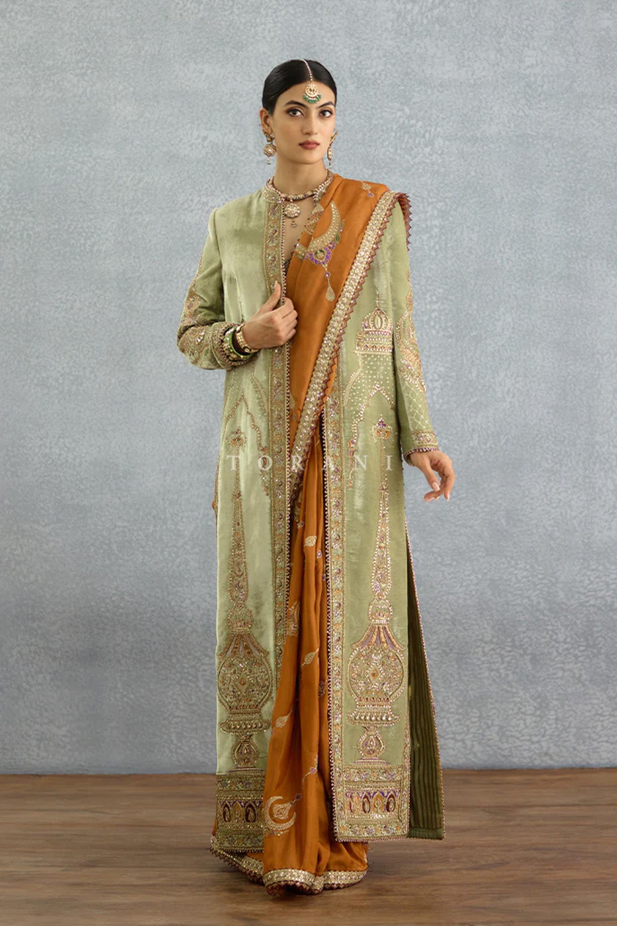 Nuraan Rangsaaz Omaira Saree Set