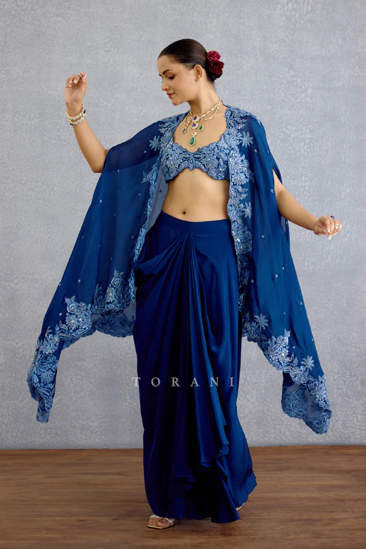 Shayamala Zuri Cape Set