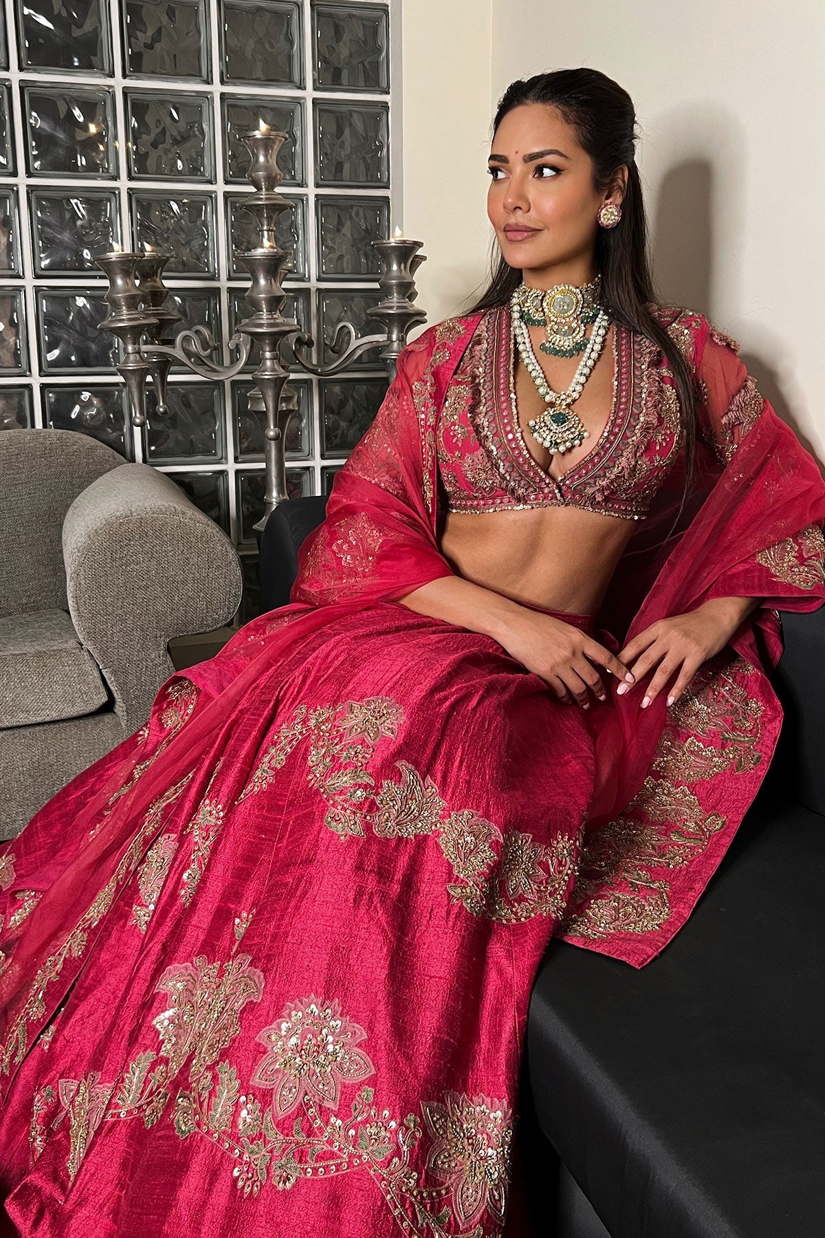 Esha Gupta in Reanna