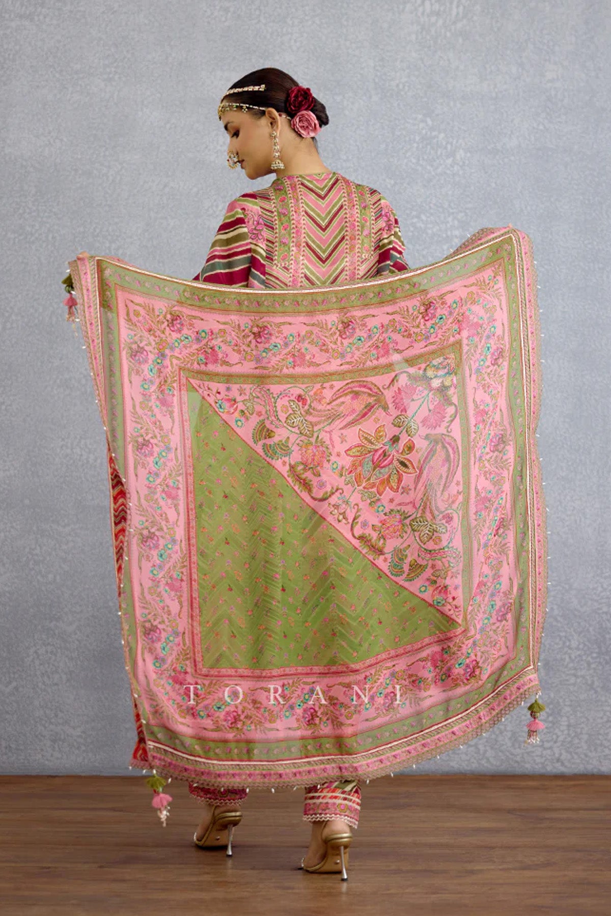 Pankaja Akshiti Scarf