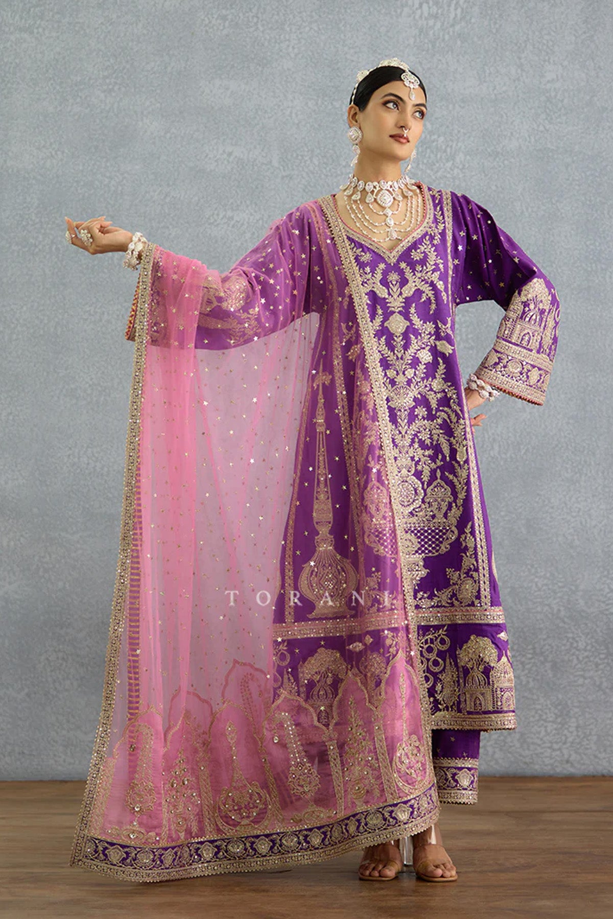 Banafsha Aqeela Kurta Set