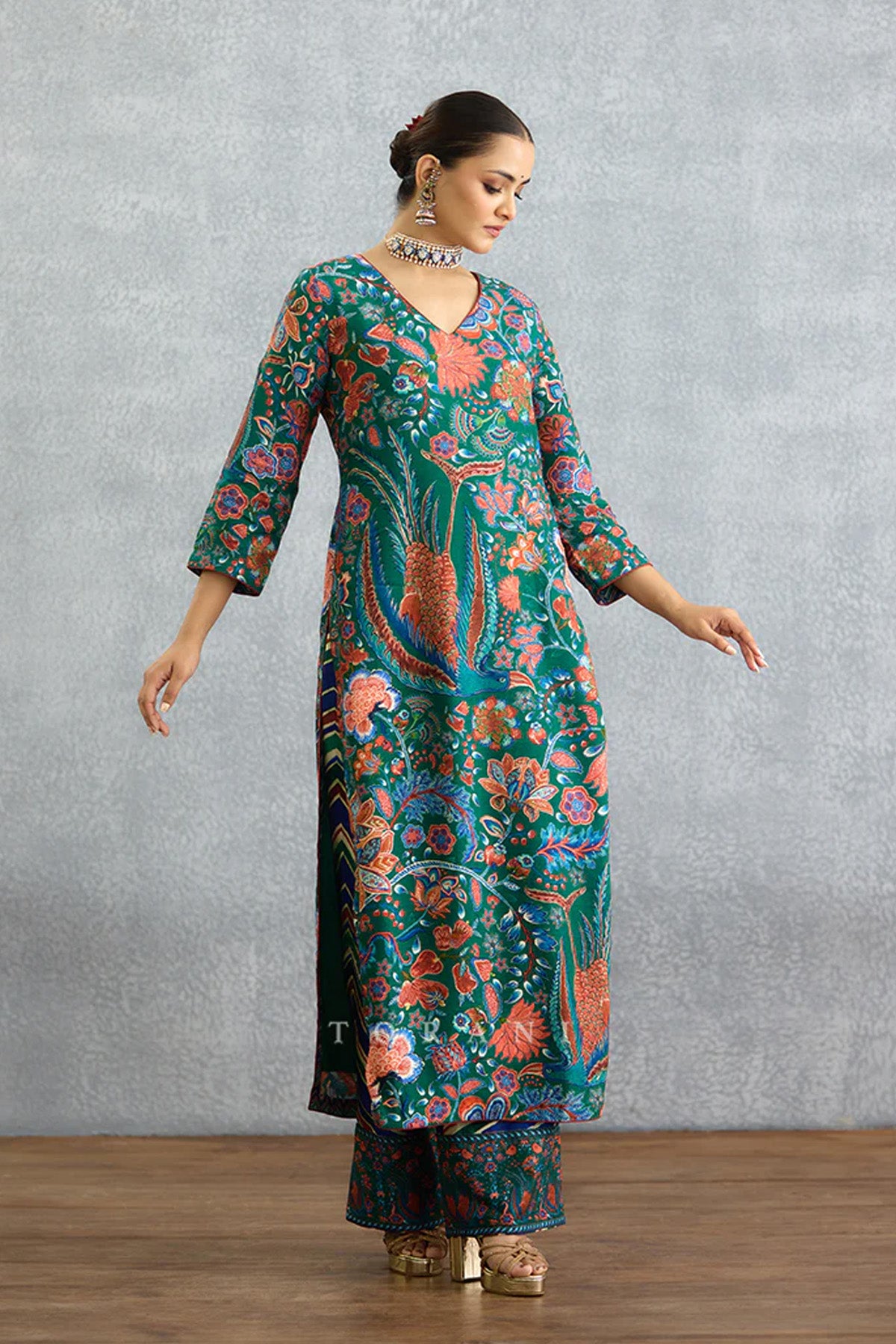 Mayurakshi Writu Tanuja Kurta Set