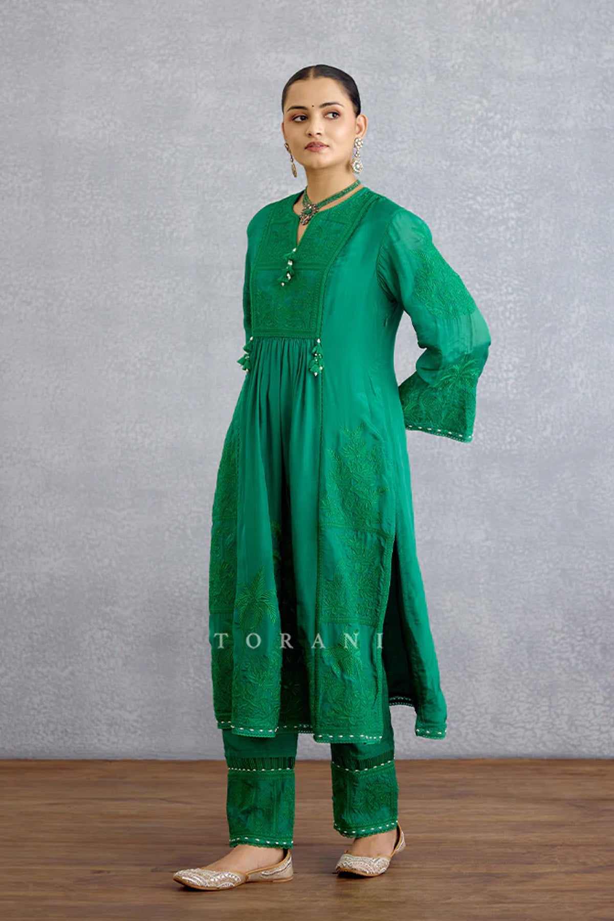 Pranabha Deba Priya Kurta Set