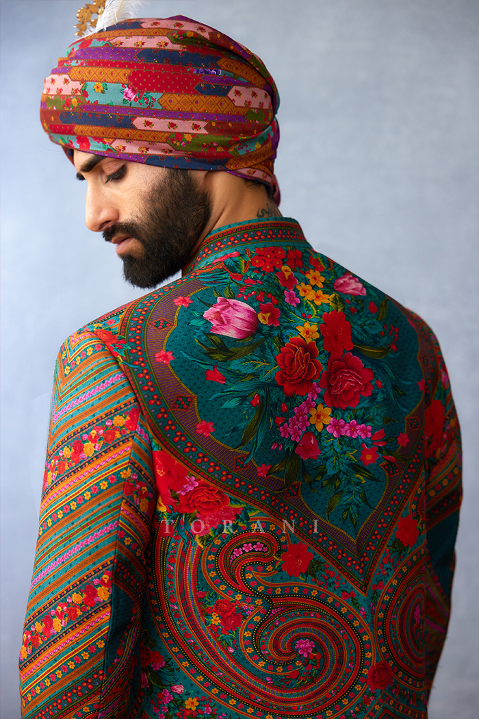 Dil Nawaz Riyaz Sherwani Set