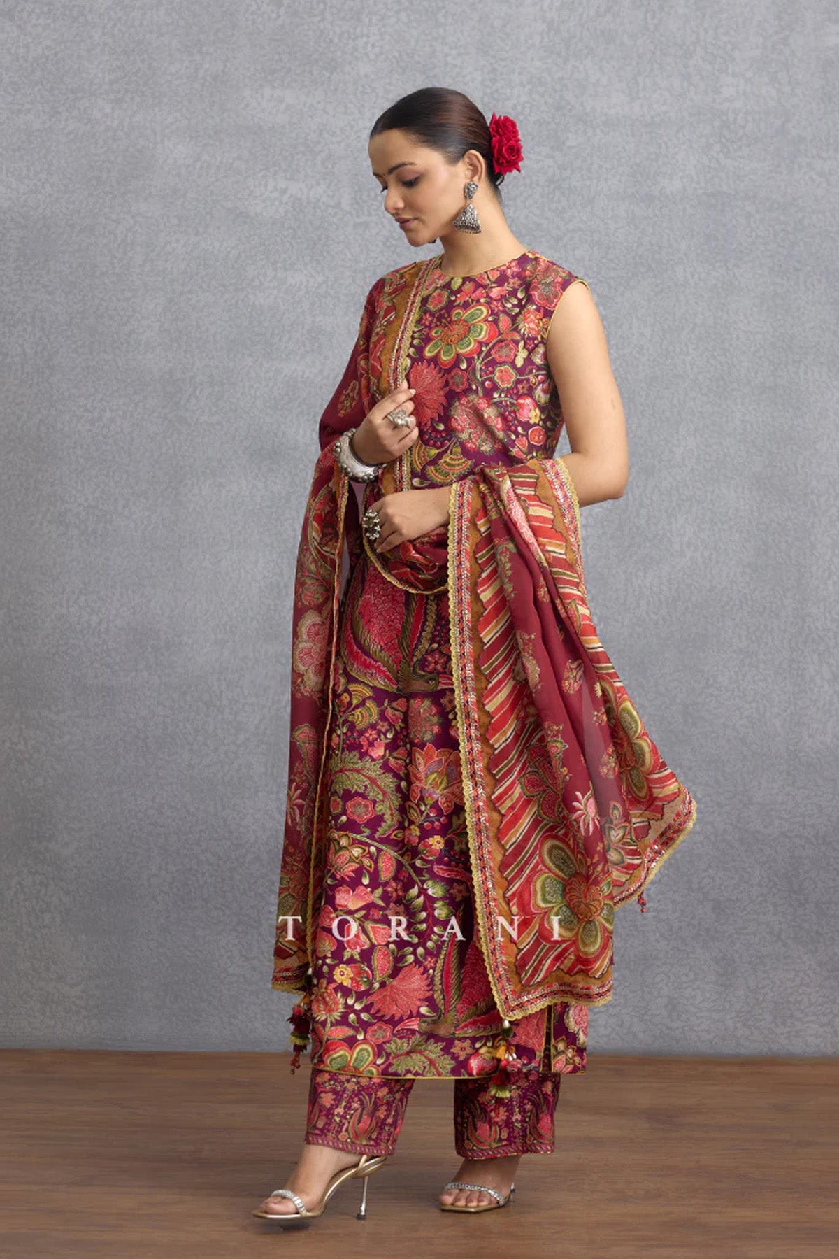 Laalima Tanuja Kurta Set