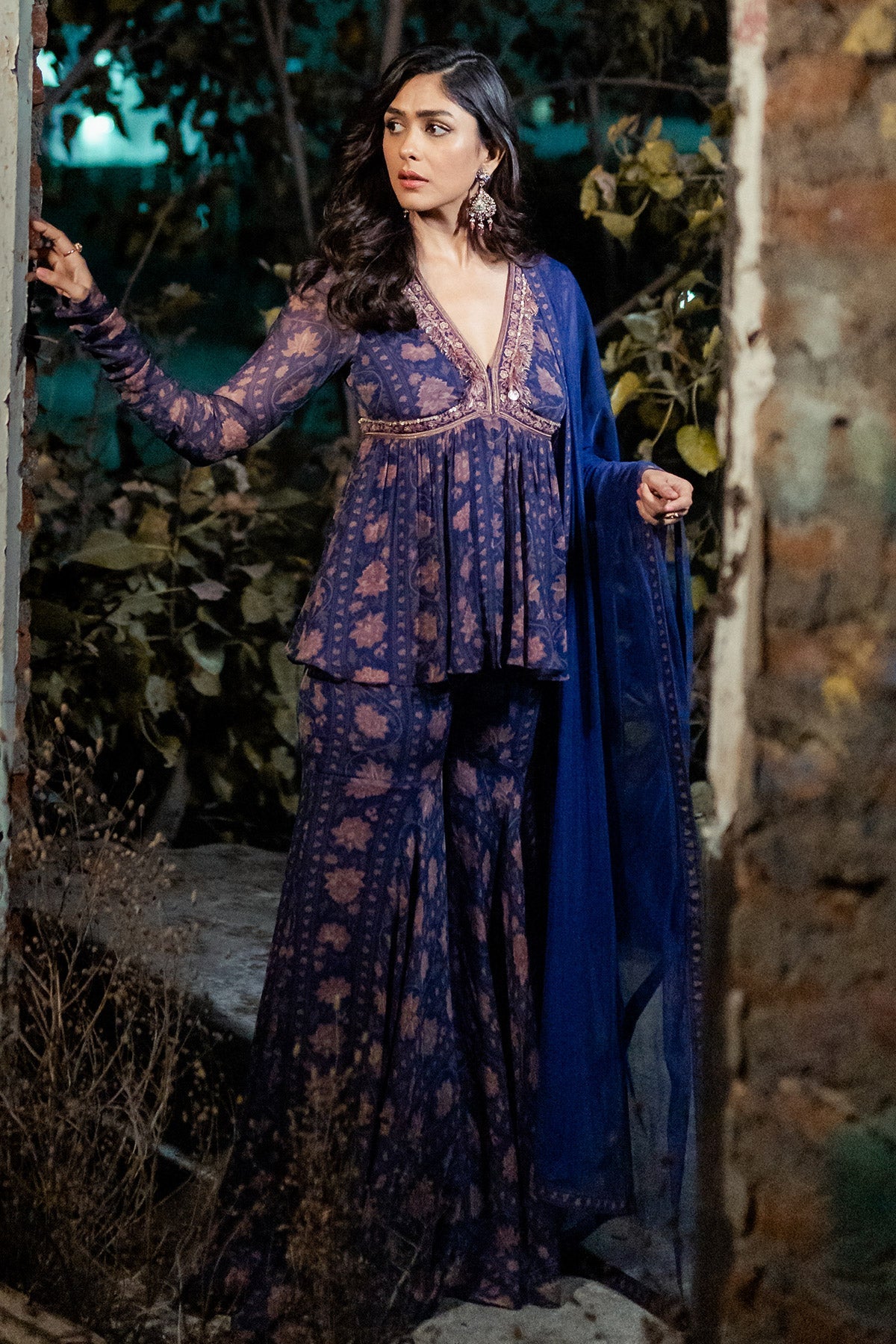 Mrunal Thakur in Dilek