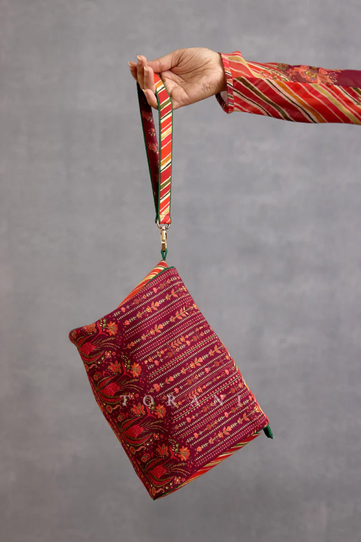 Laalima Purna Pouch