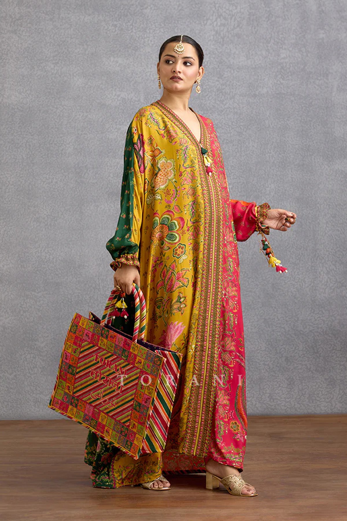 Chitrangi Apekshaa Handbag