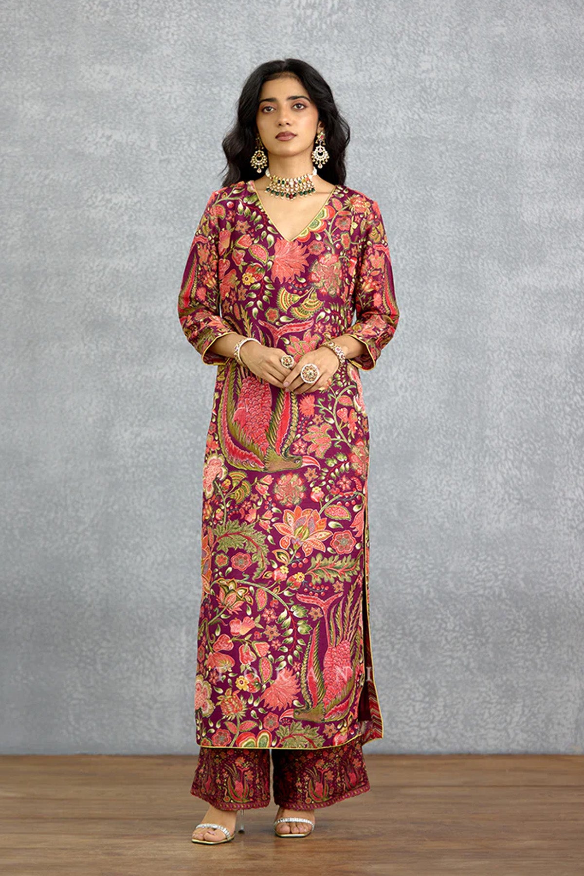 Laalima Writu Tanuja Kurta Set