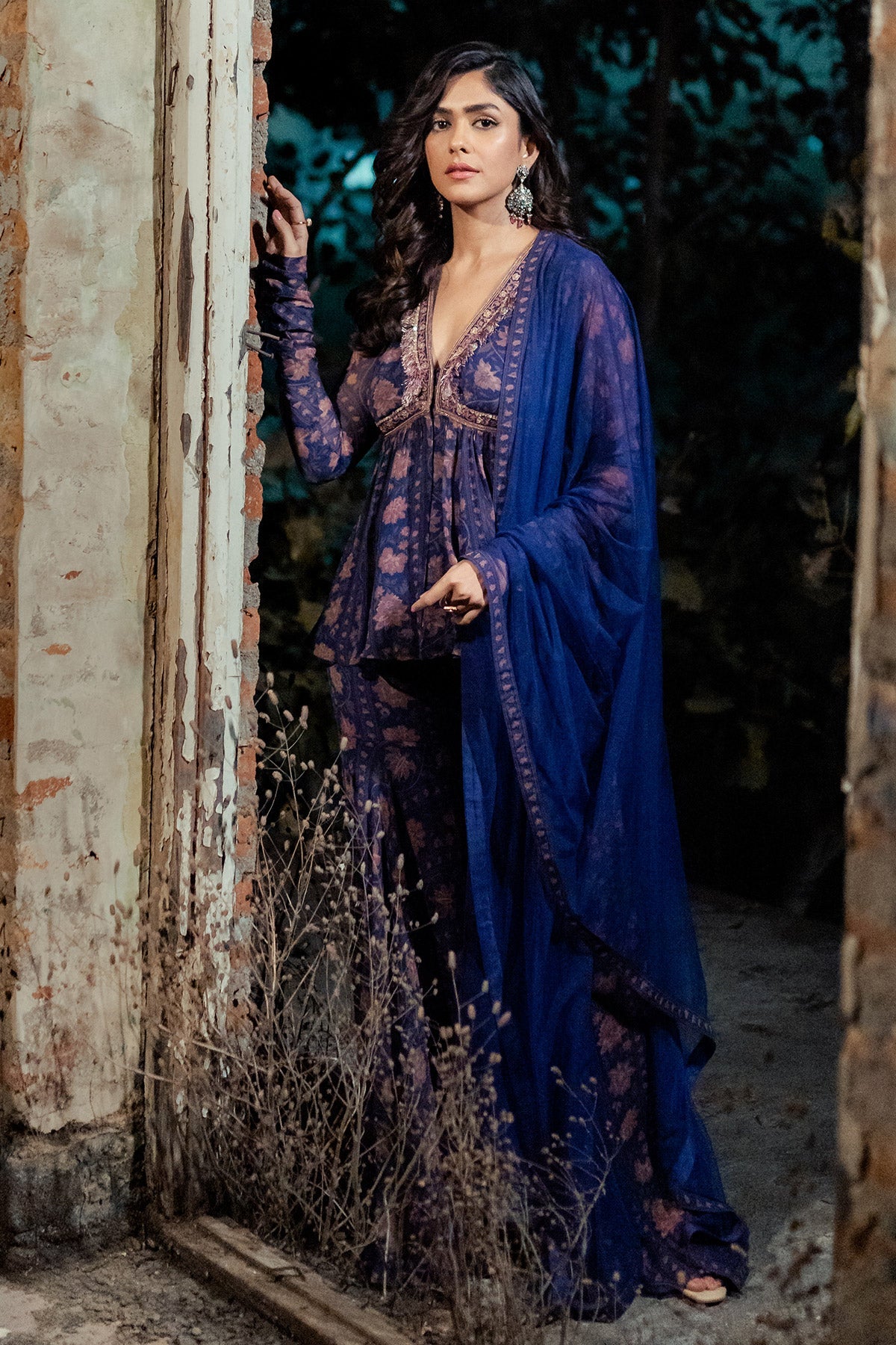 Mrunal Thakur in Dilek