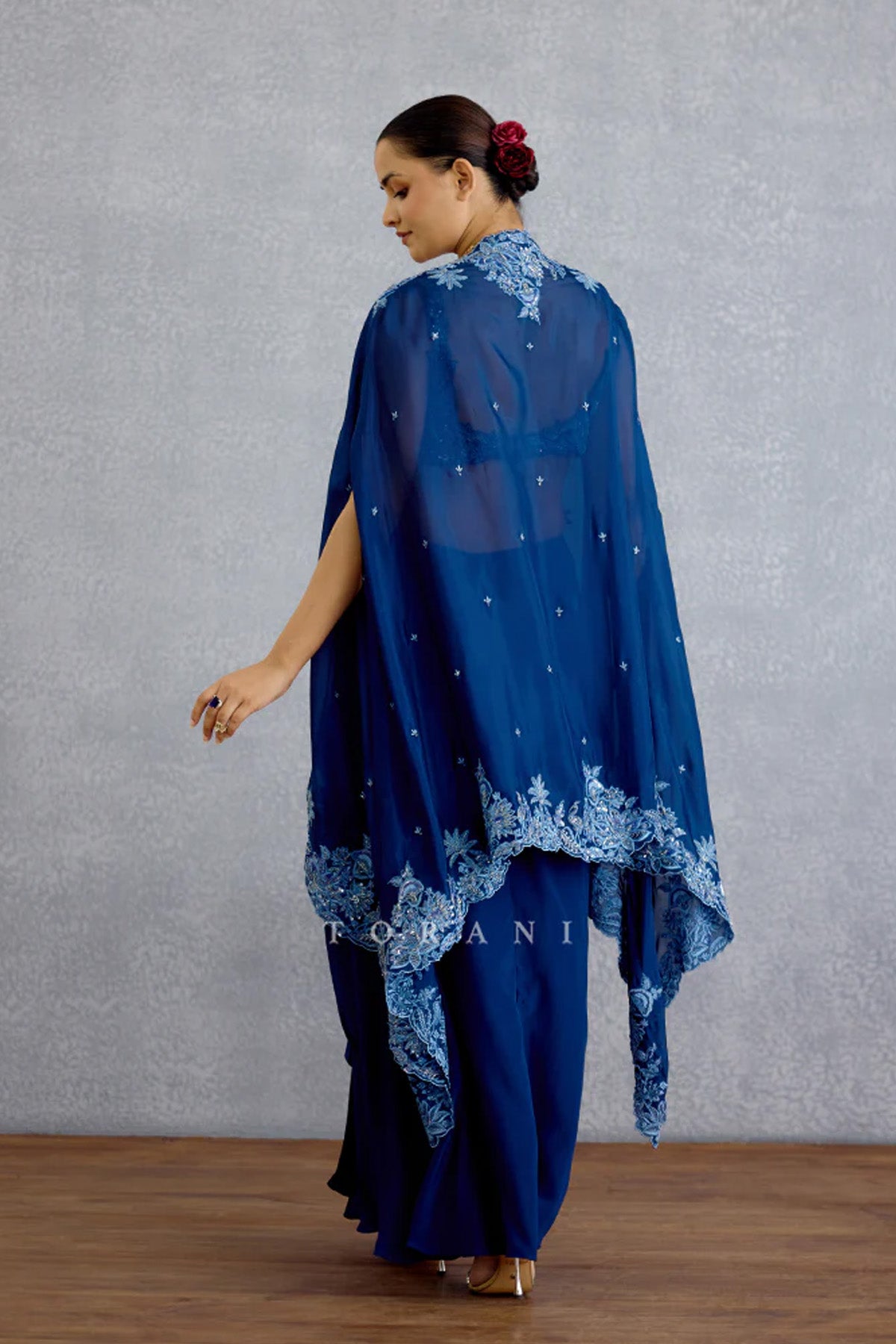 Shayamala Zuri Cape Set