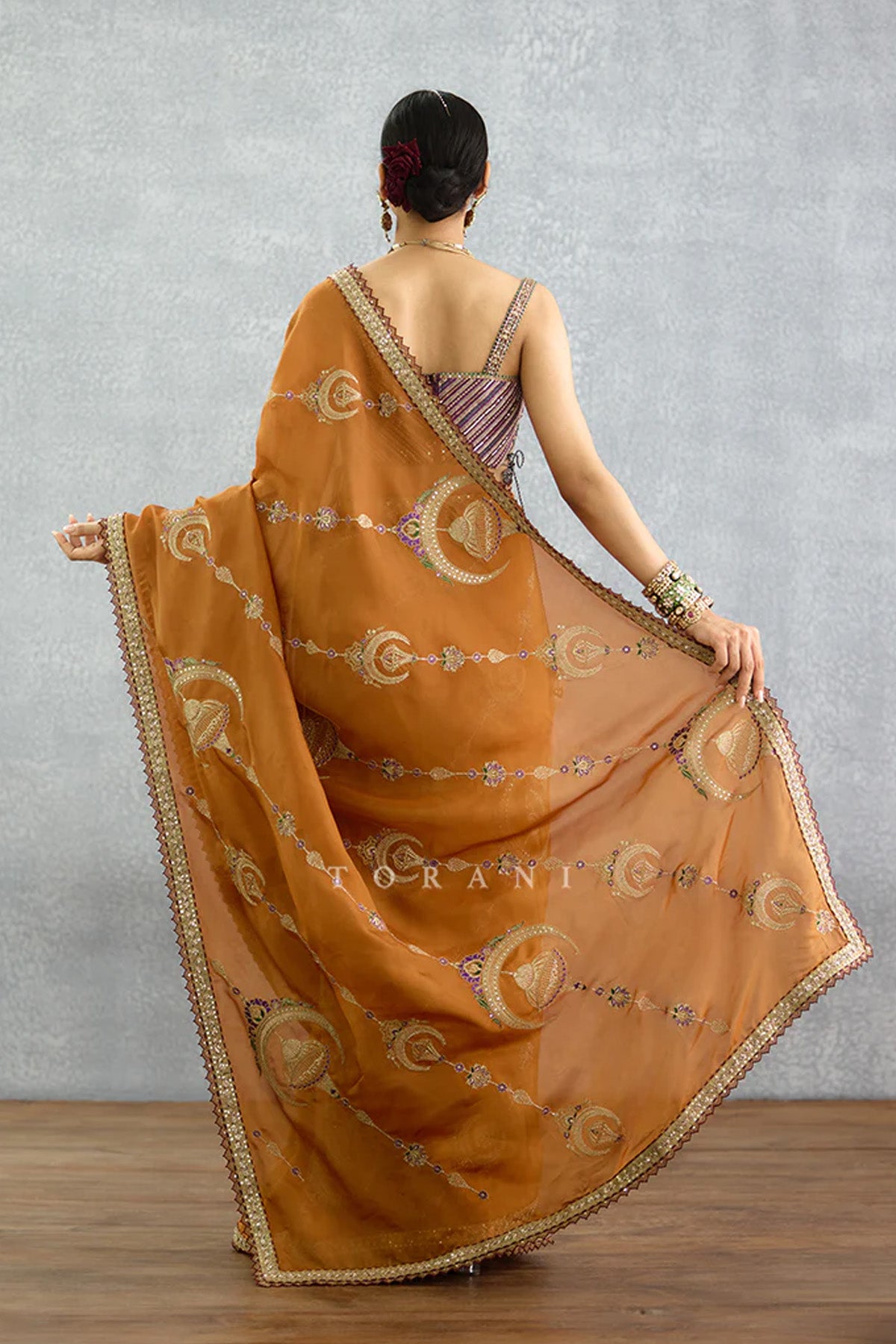 Nuraan Rangsaaz Omaira Saree Set