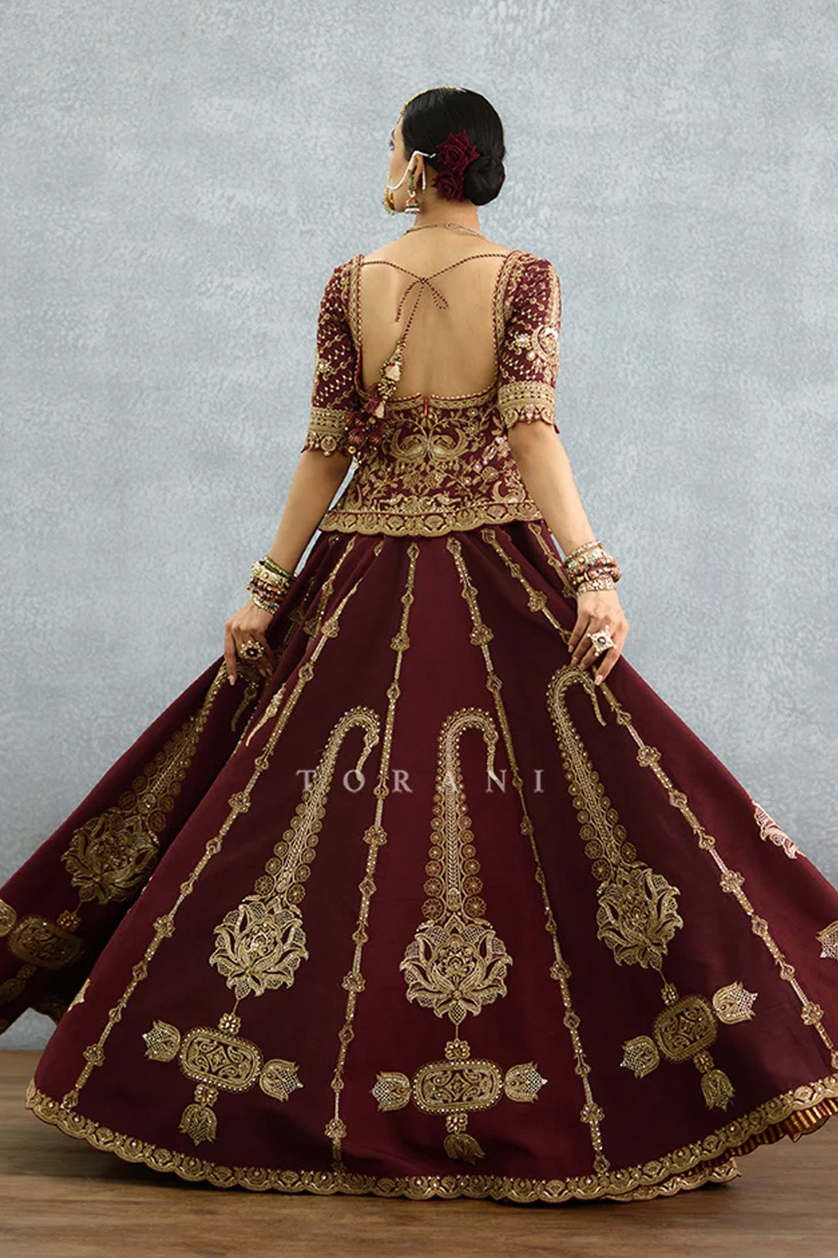 Qarmazi Mazneen Lehenga Set