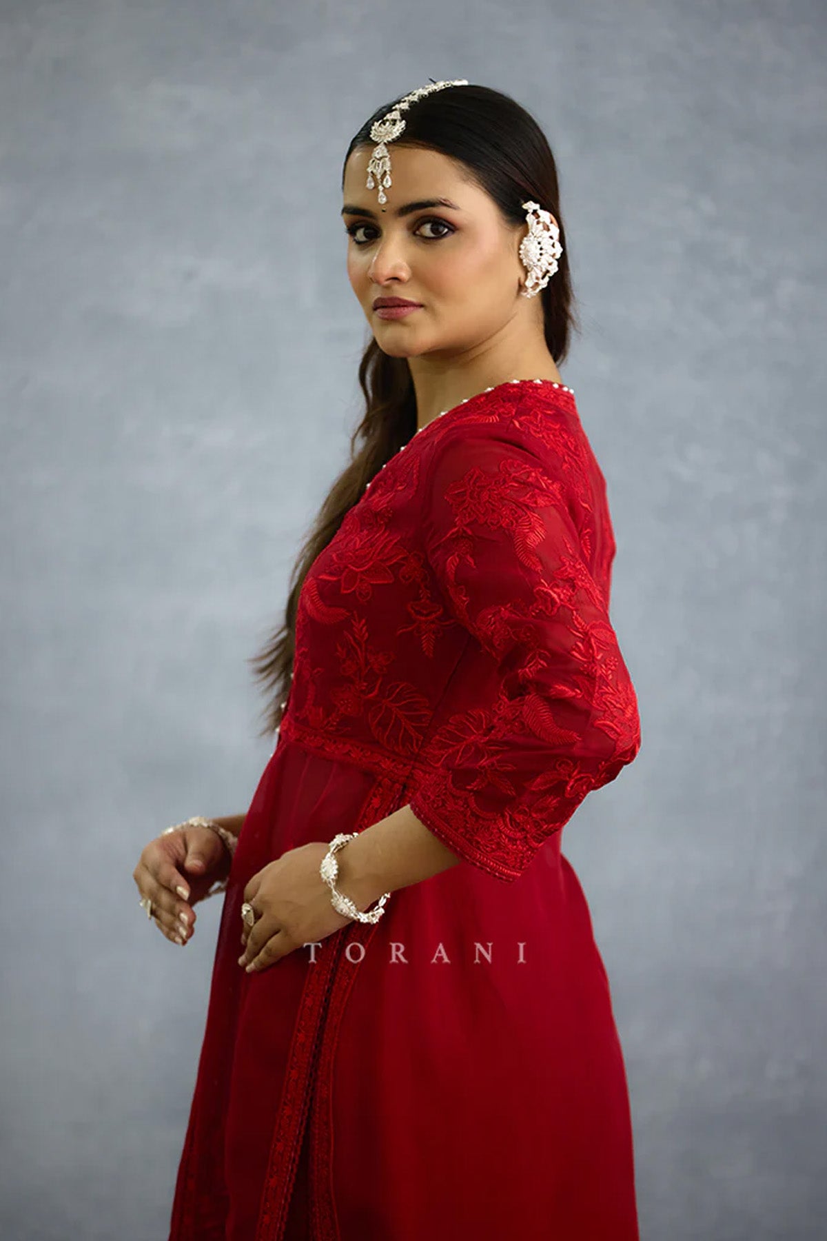 Surkh Udita Kurta Set