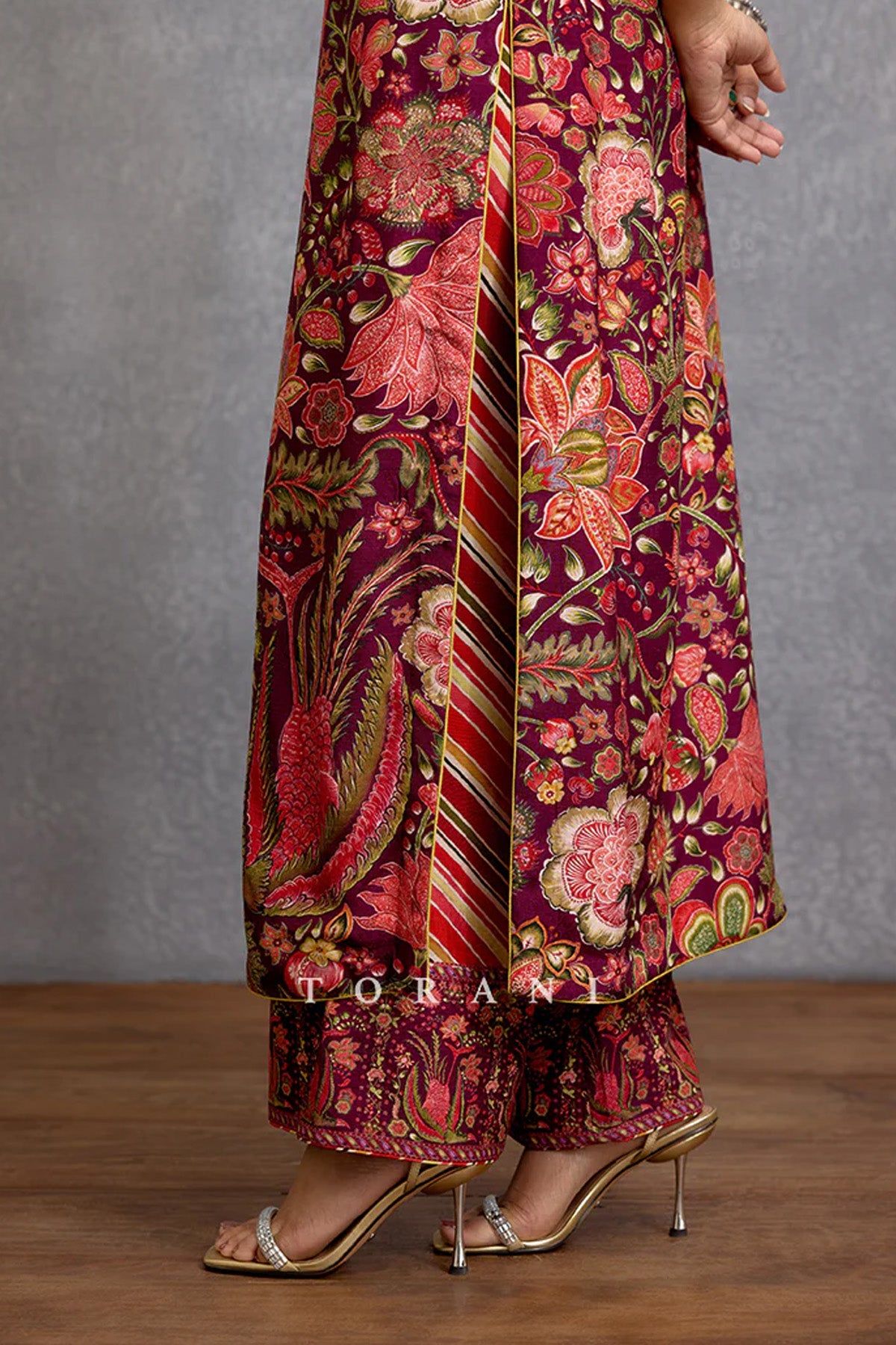 Laalima Tanuja Kurta Set