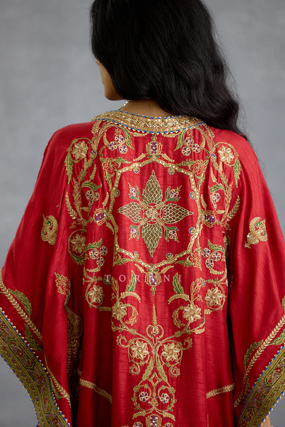 Zehra Neelat Kausar Kaftan Set