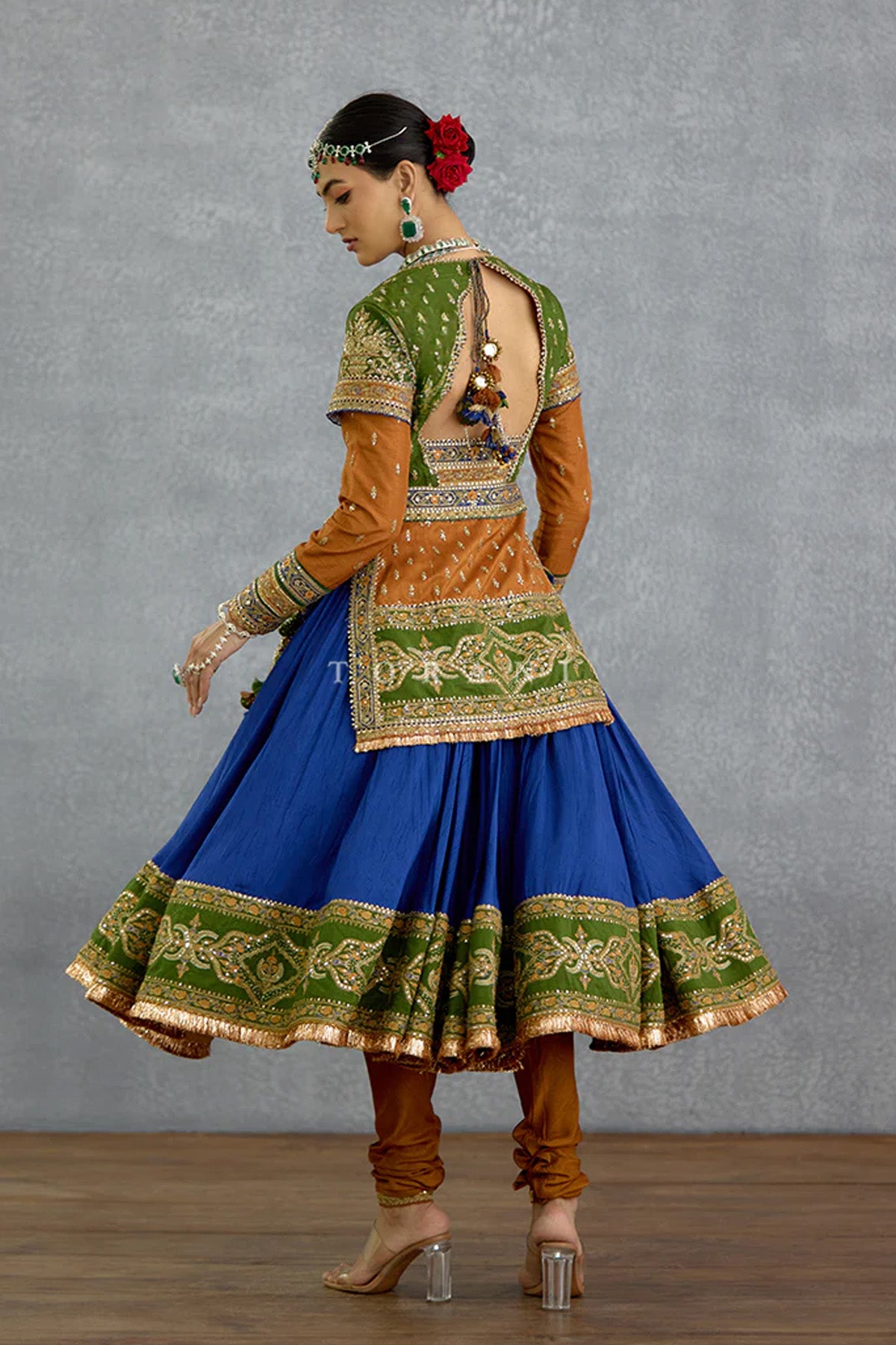Hemrang Azraa Lehenga Set