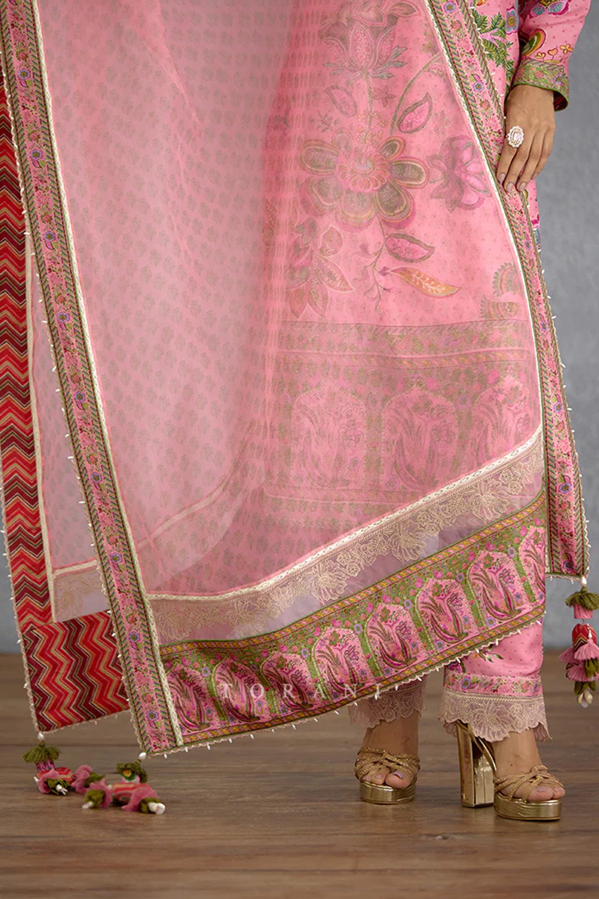 Pankaja Meha Anvita Kurta Set