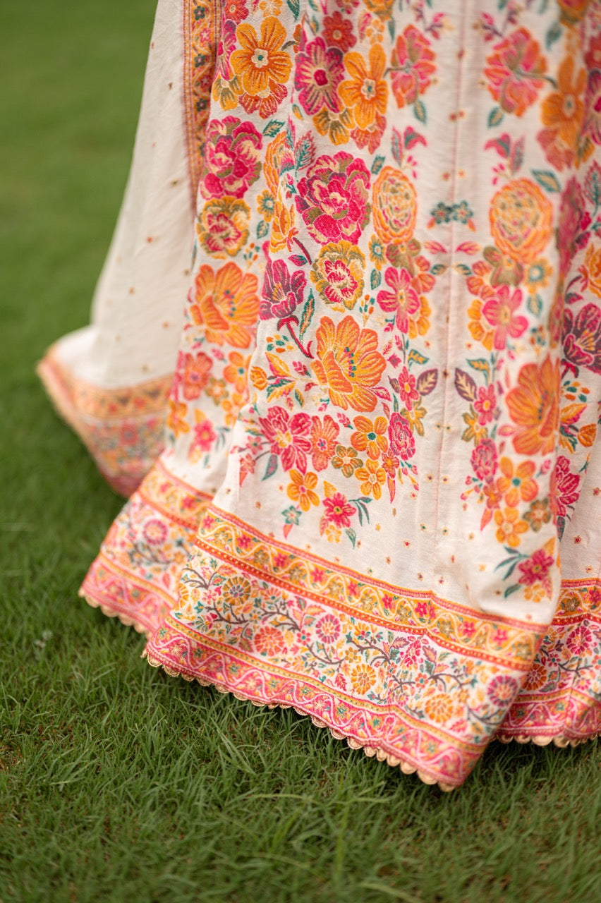 THE GULAABDAAR LEHENGA