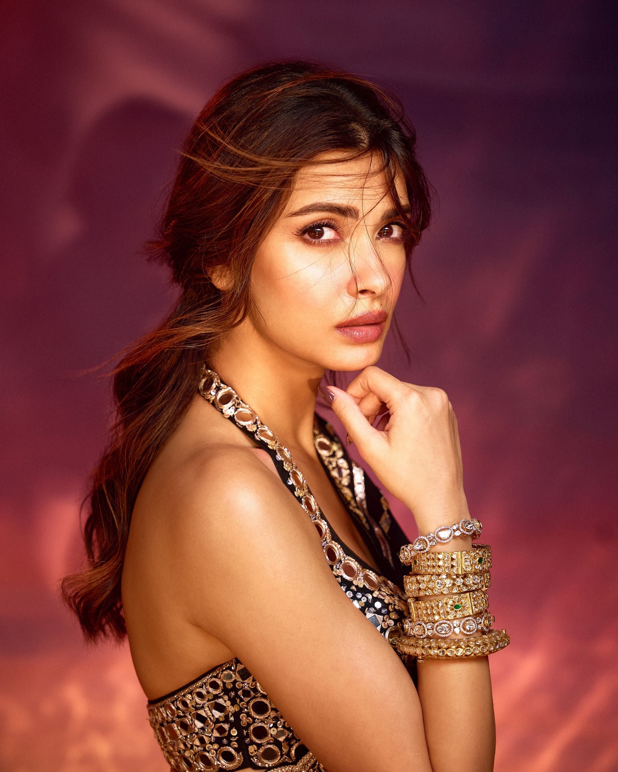 Diana Penty in Aradhana saree