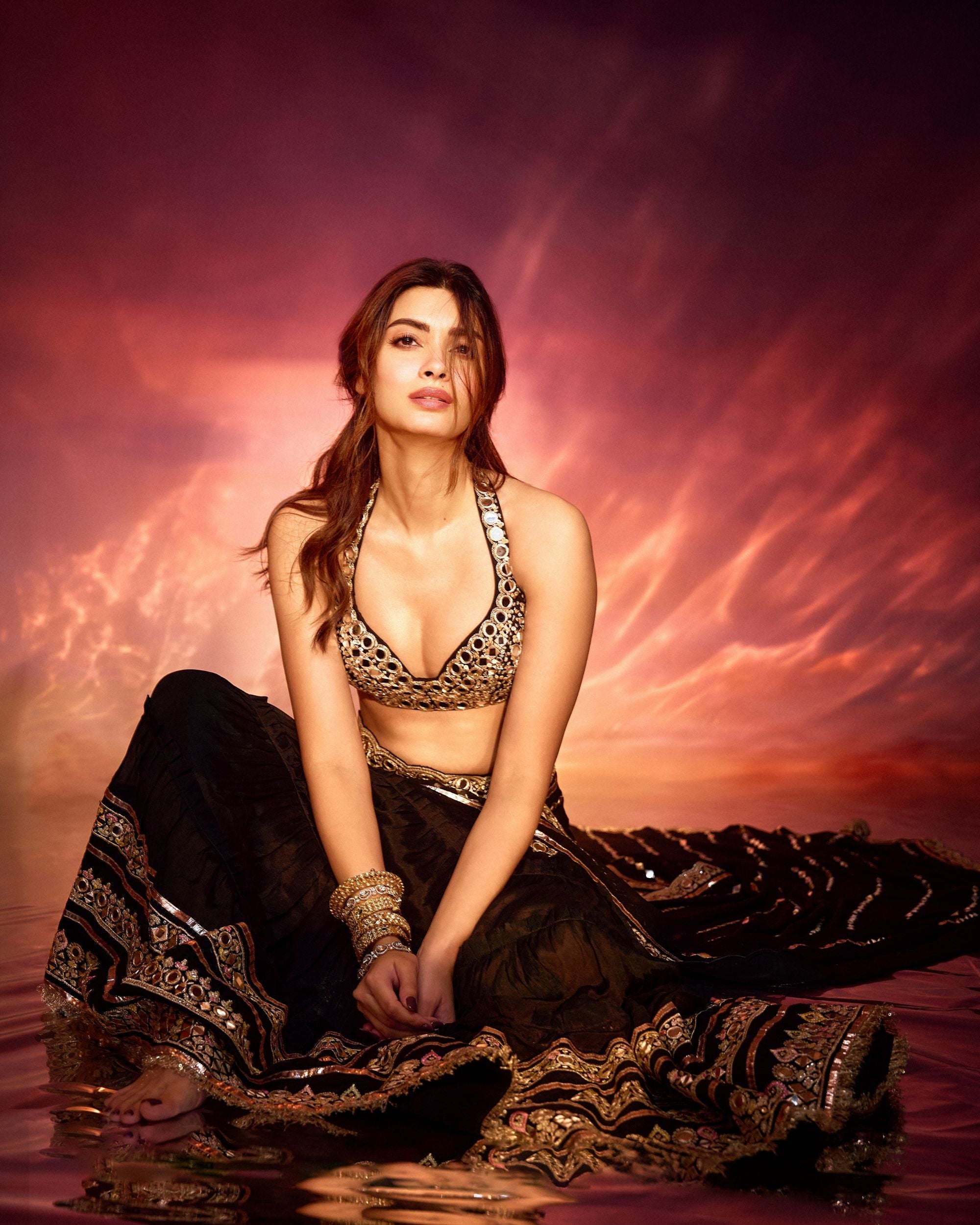 Diana Penty in Aradhana saree