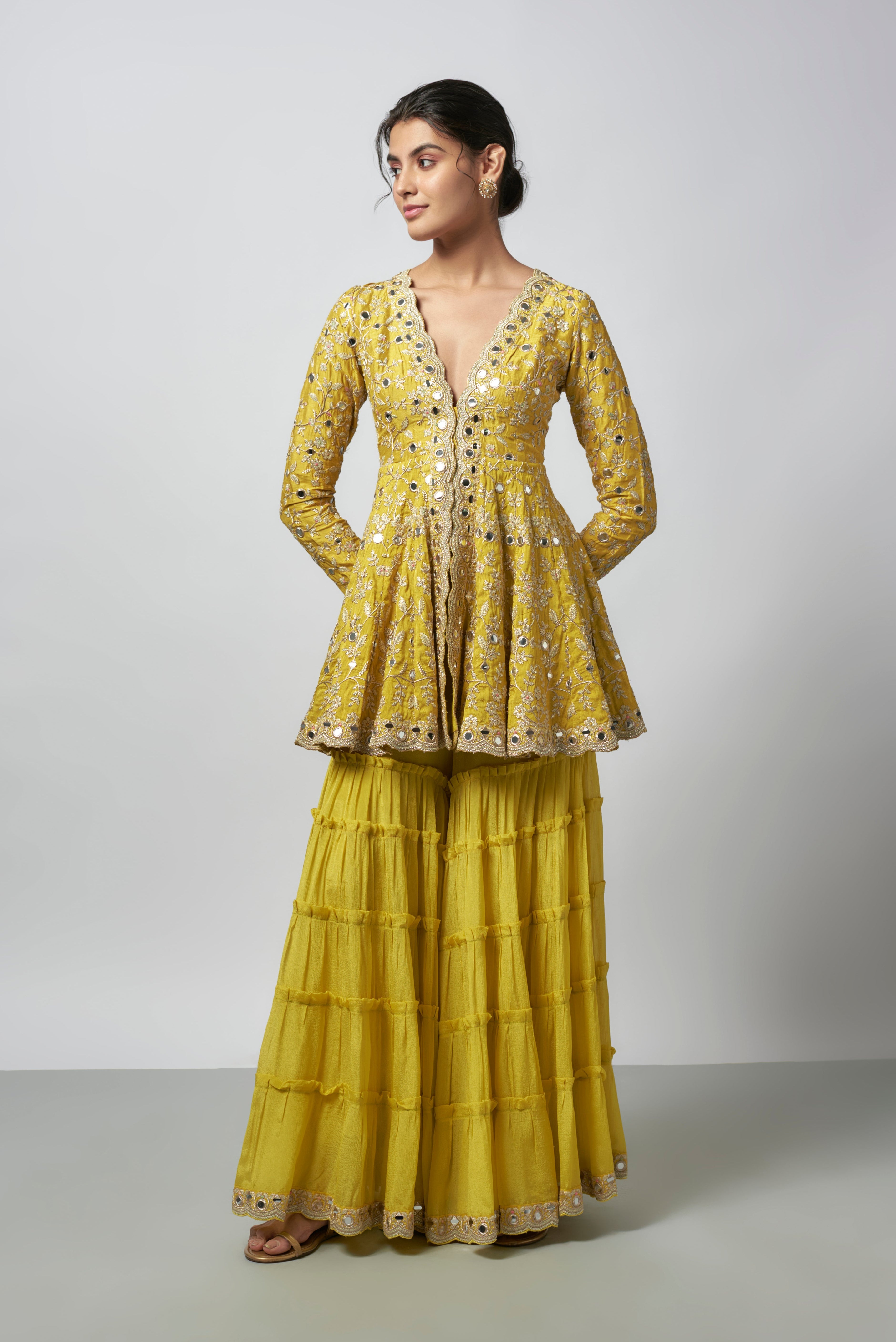 Zeya Sharara Set