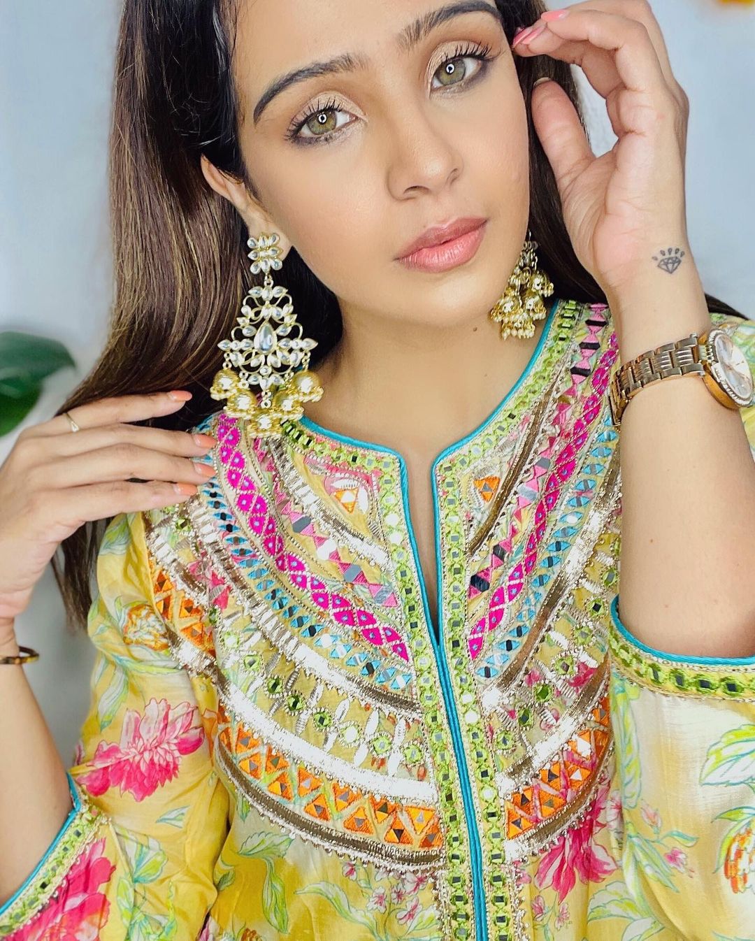 Fenil Umrigar in Utsav Jacket style Tunic