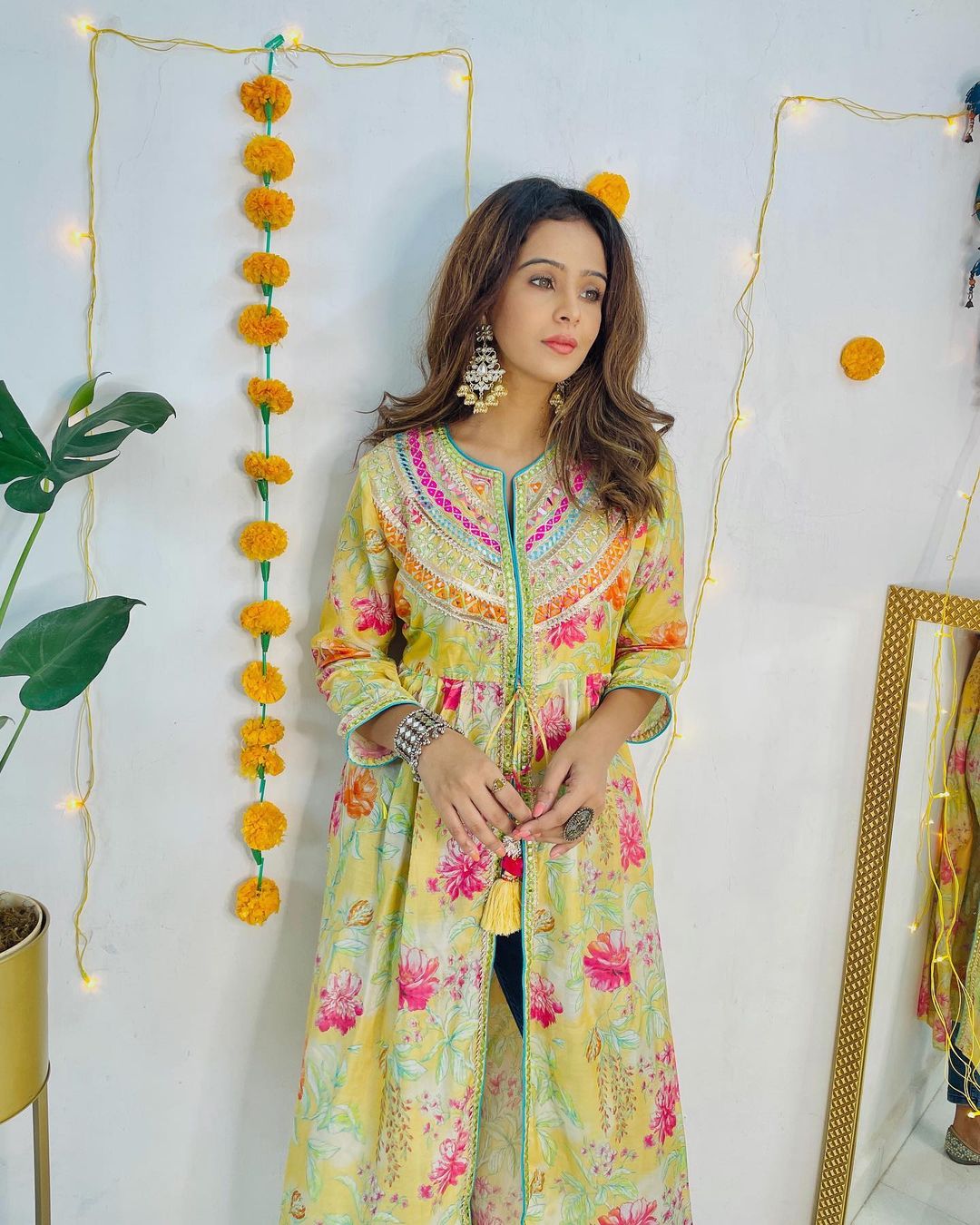 Fenil Umrigar in Utsav Jacket style Tunic