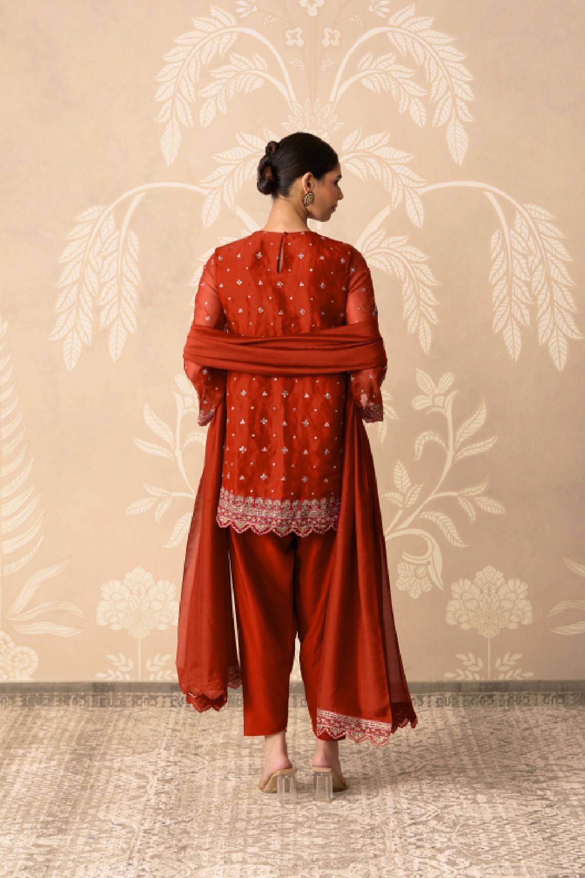 Suroor
Kurta Salwar Set