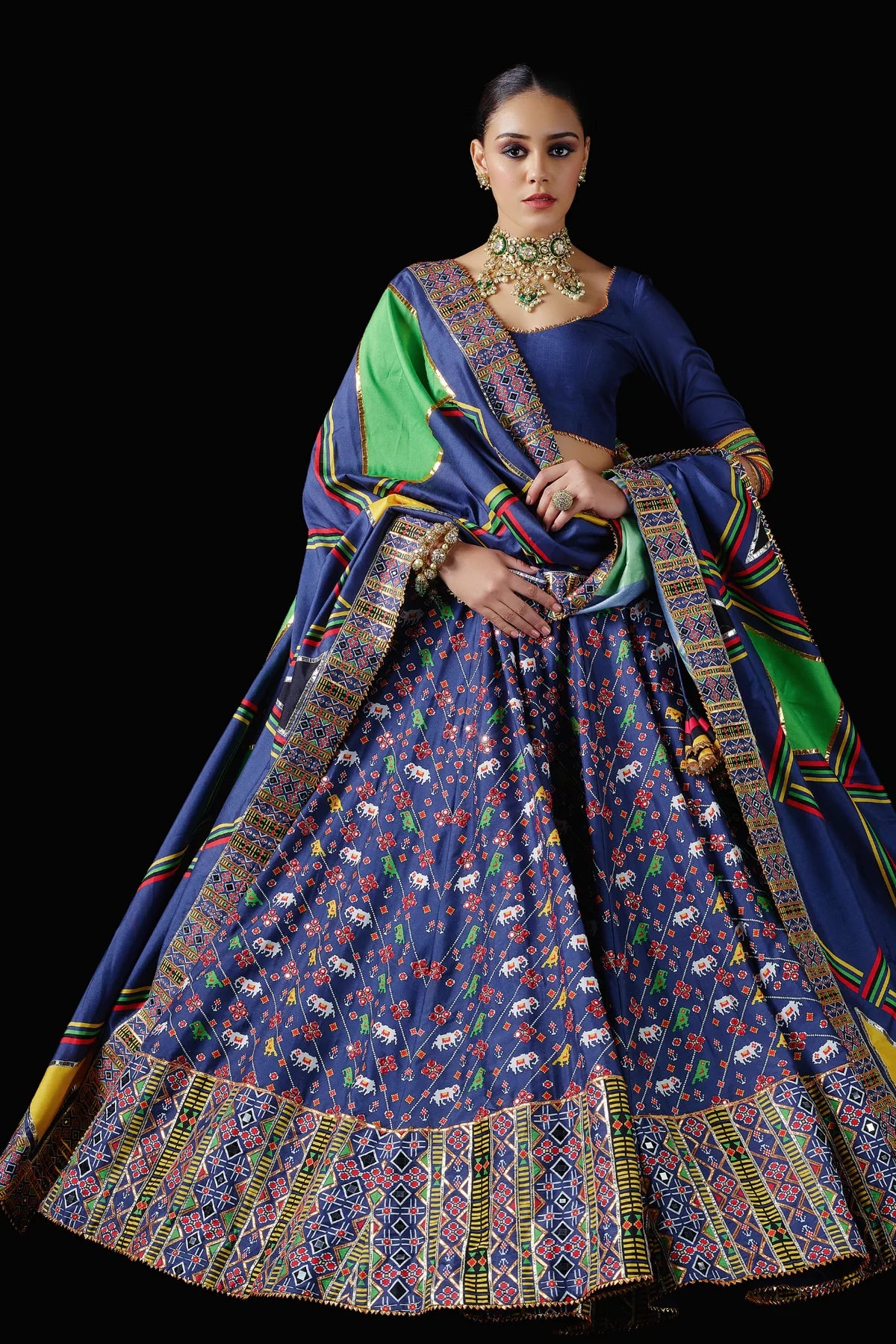 Parikrama Lehenga
