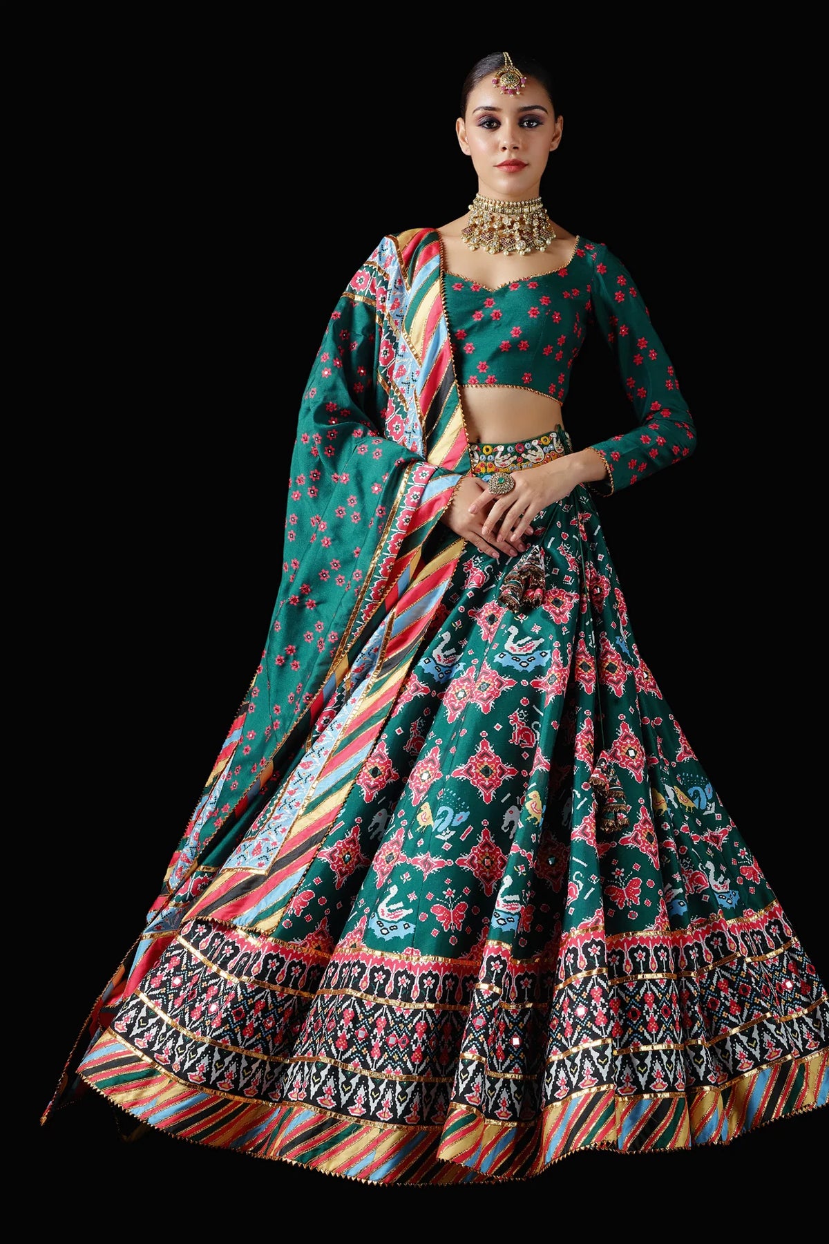 Popat Kunjar Lehenga