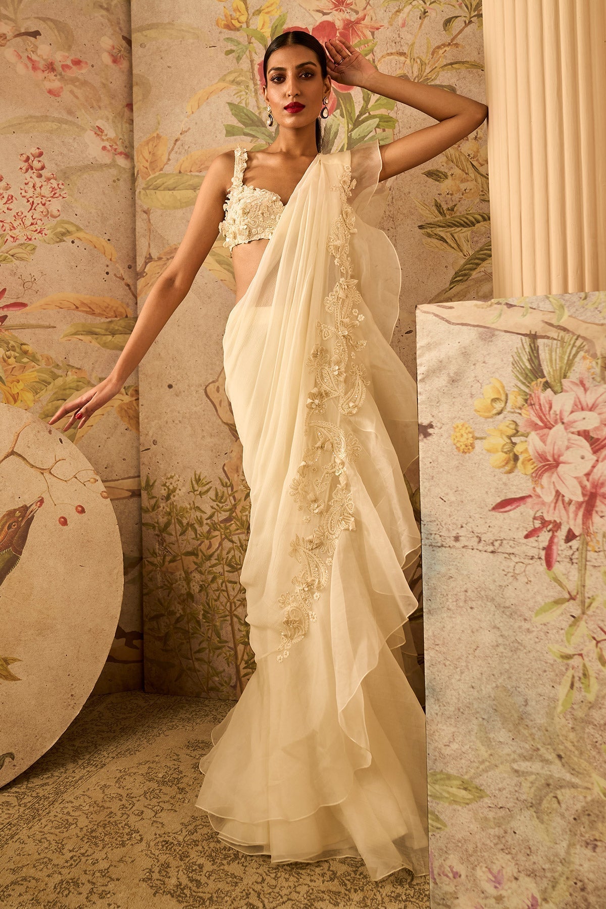 DAINTY SAREE SET