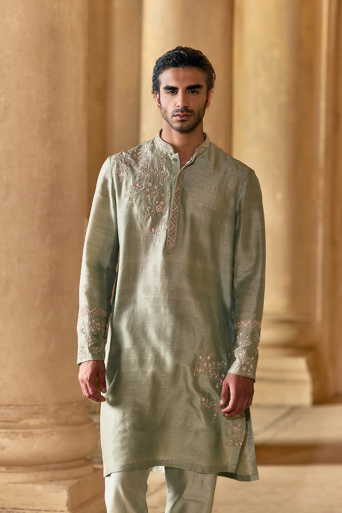 Nisaar Kurta set
