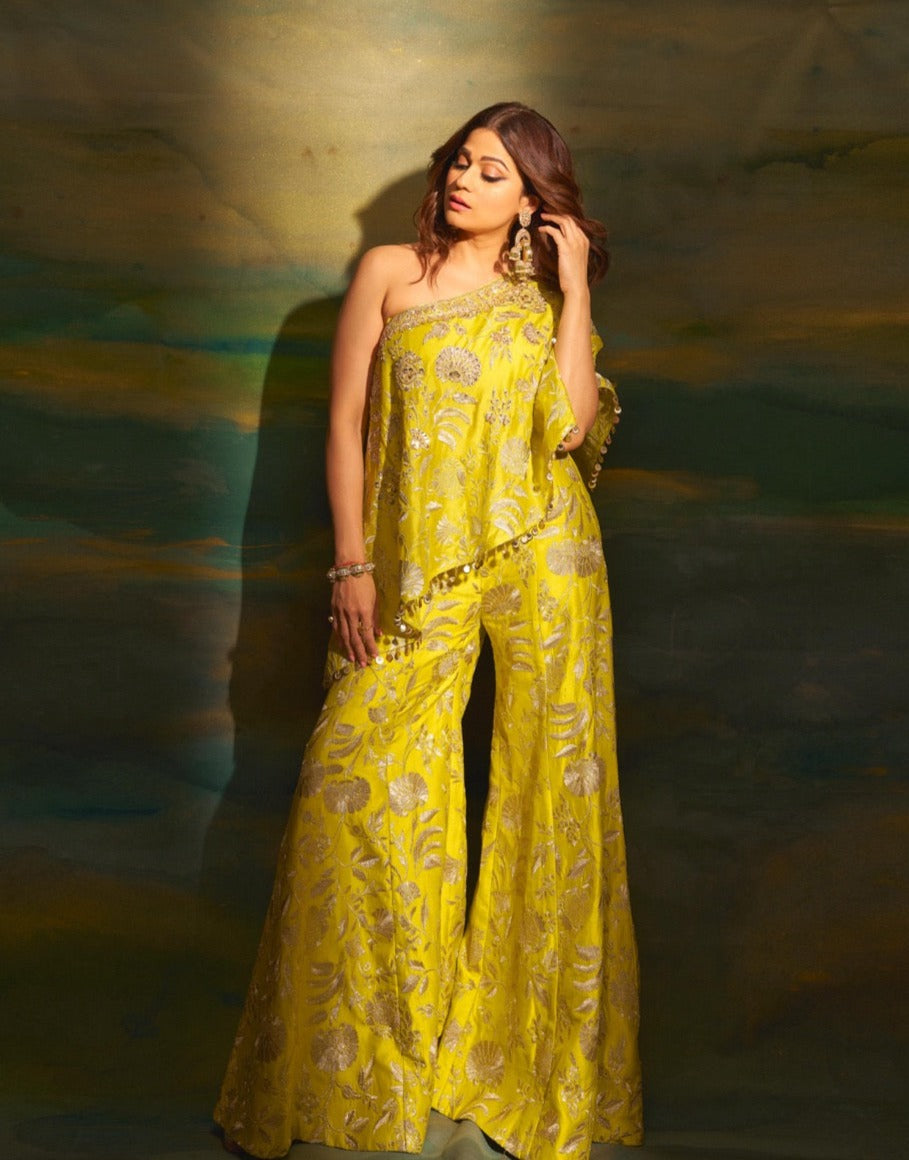 Shamita Shetty in Golconda Arsh Pant Set