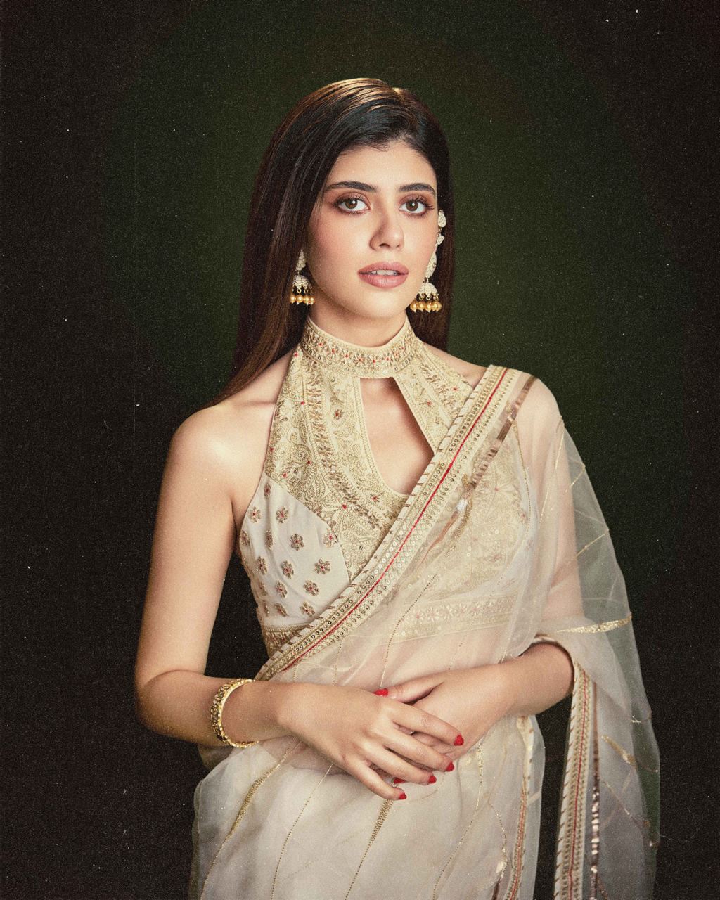 Sanjana Sanghi in Golconda Priyal saree set