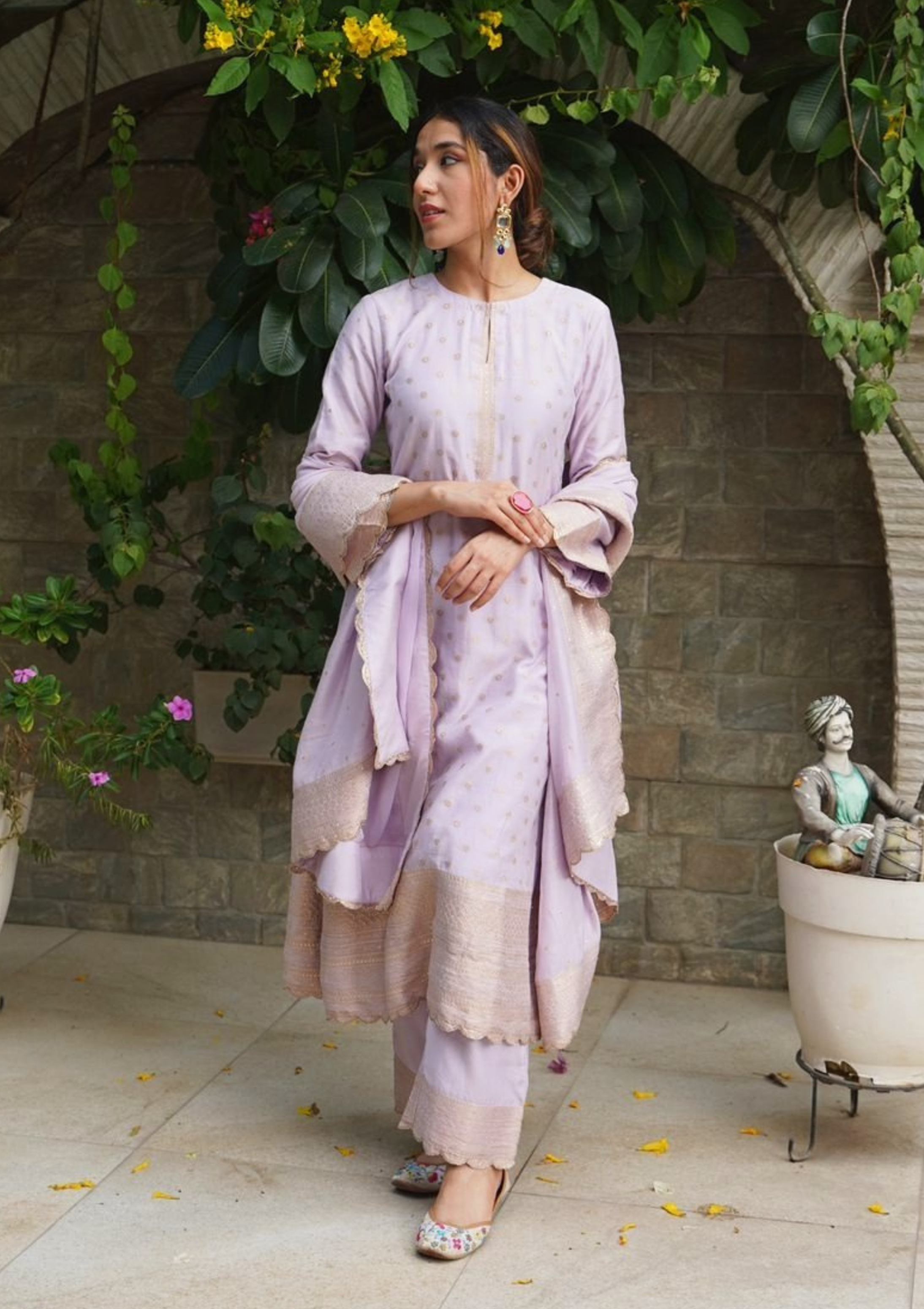 THE NAMEH SCALLOPED SUIT