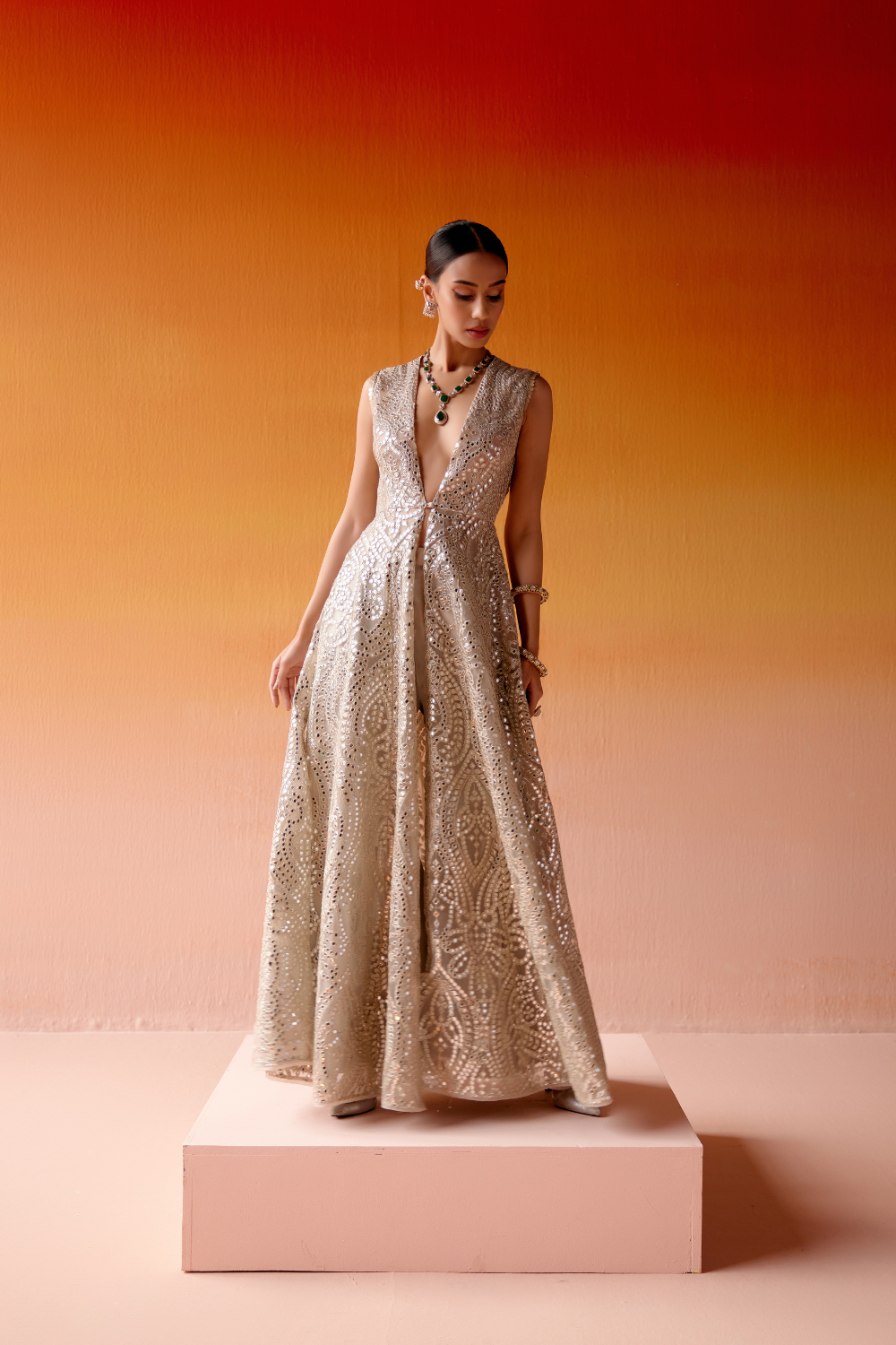 MIRRORWORK LONG SLEEVELESS JACKET