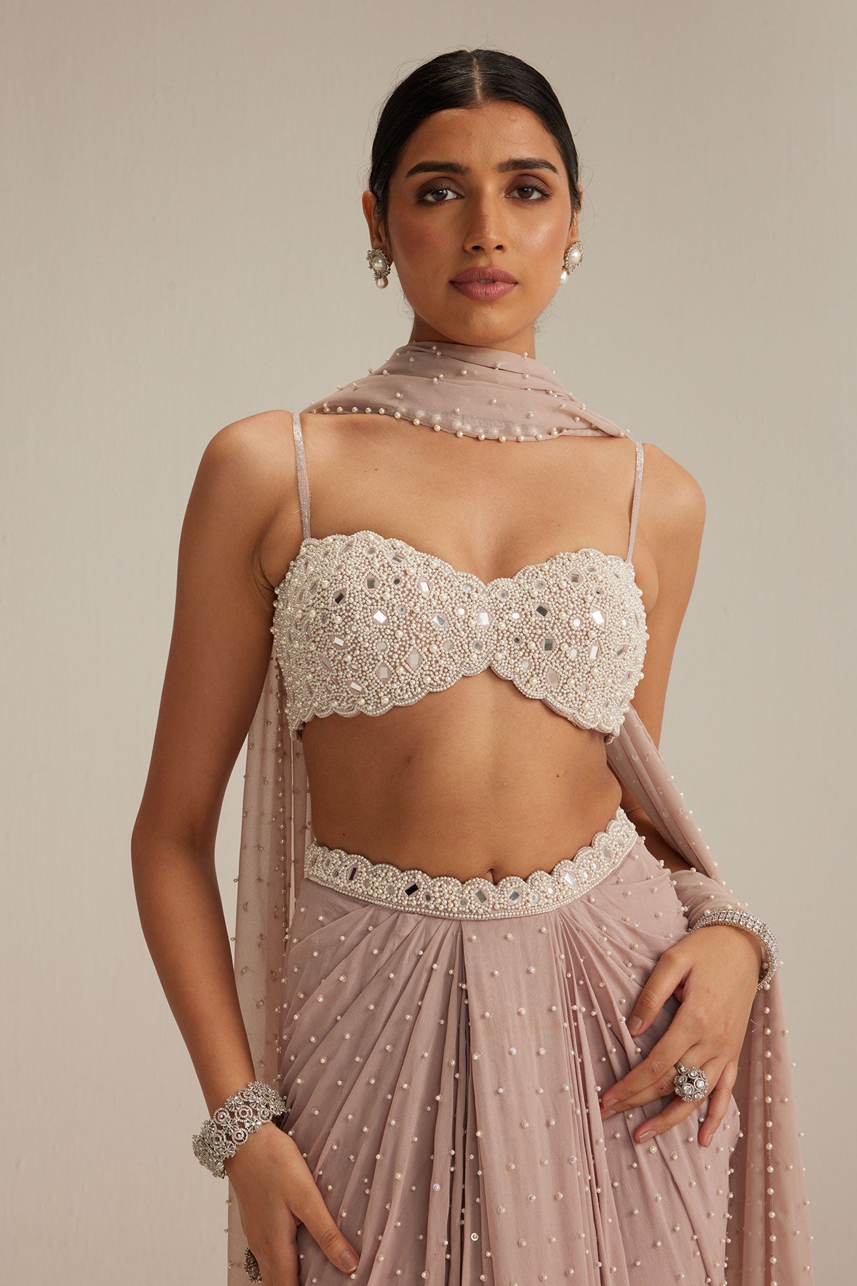 Ash pink Pearl Scattered draped skirt set