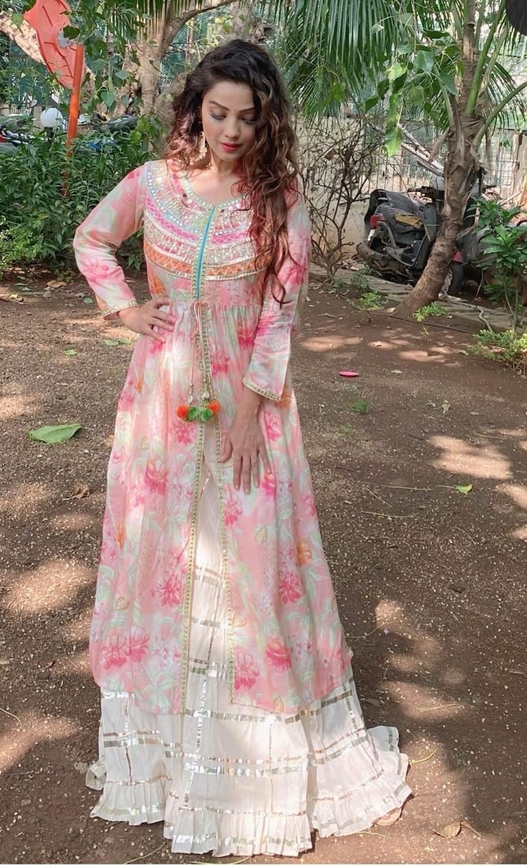 modern sharara dress with jacket GOPIVAID Adaa Khan in Utsav Jacket Sharara Set XS / Pink