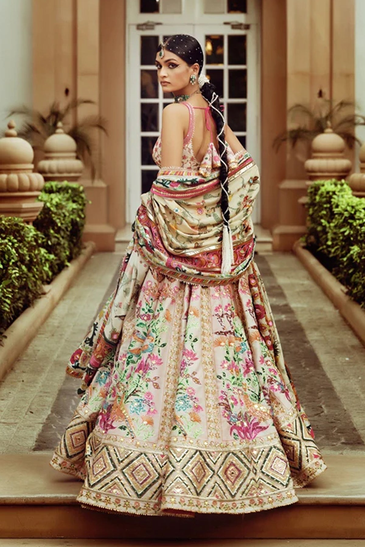 Zarf Lehenga