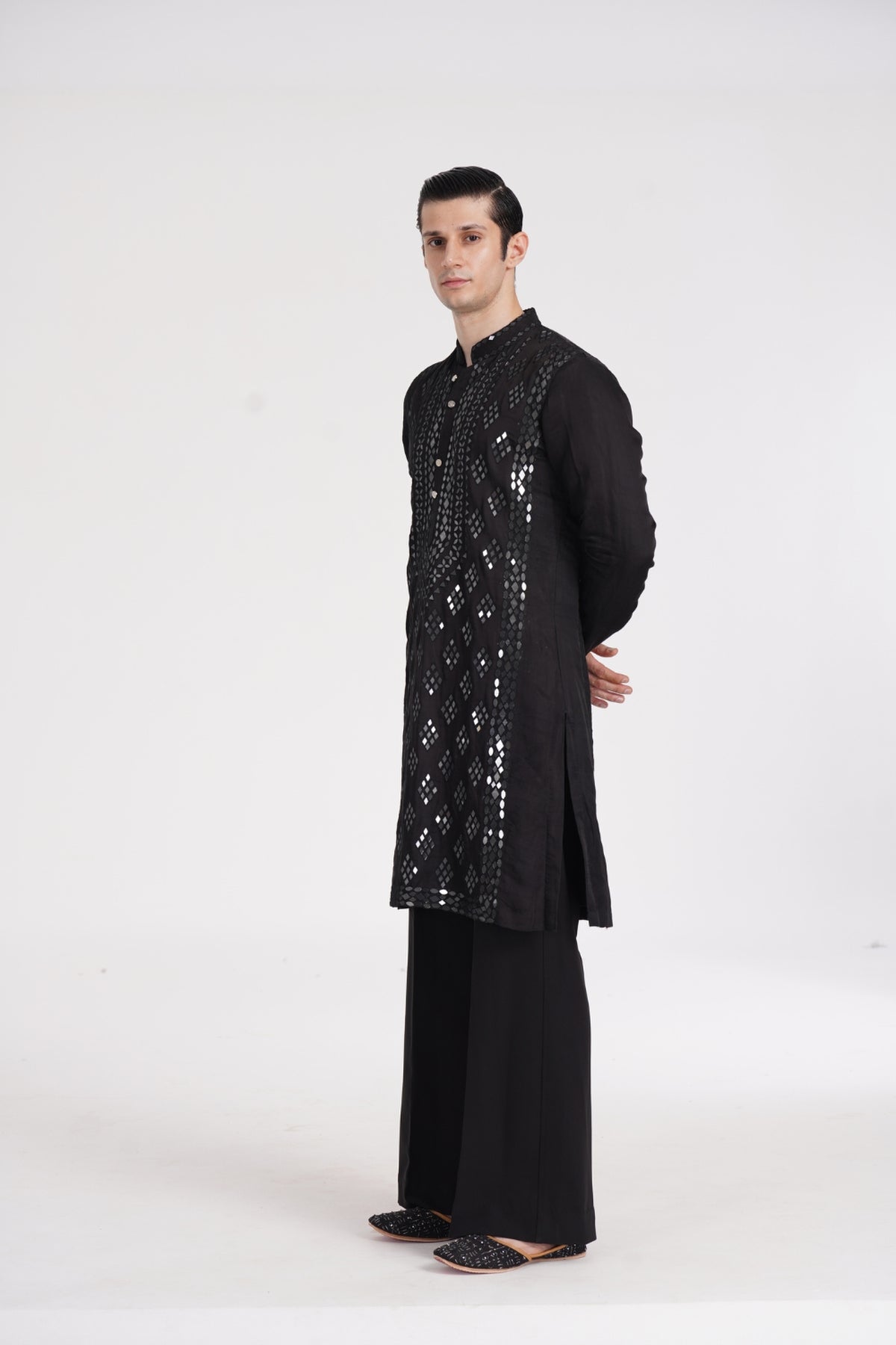 Kalbeliya Men's Black Kurta Set