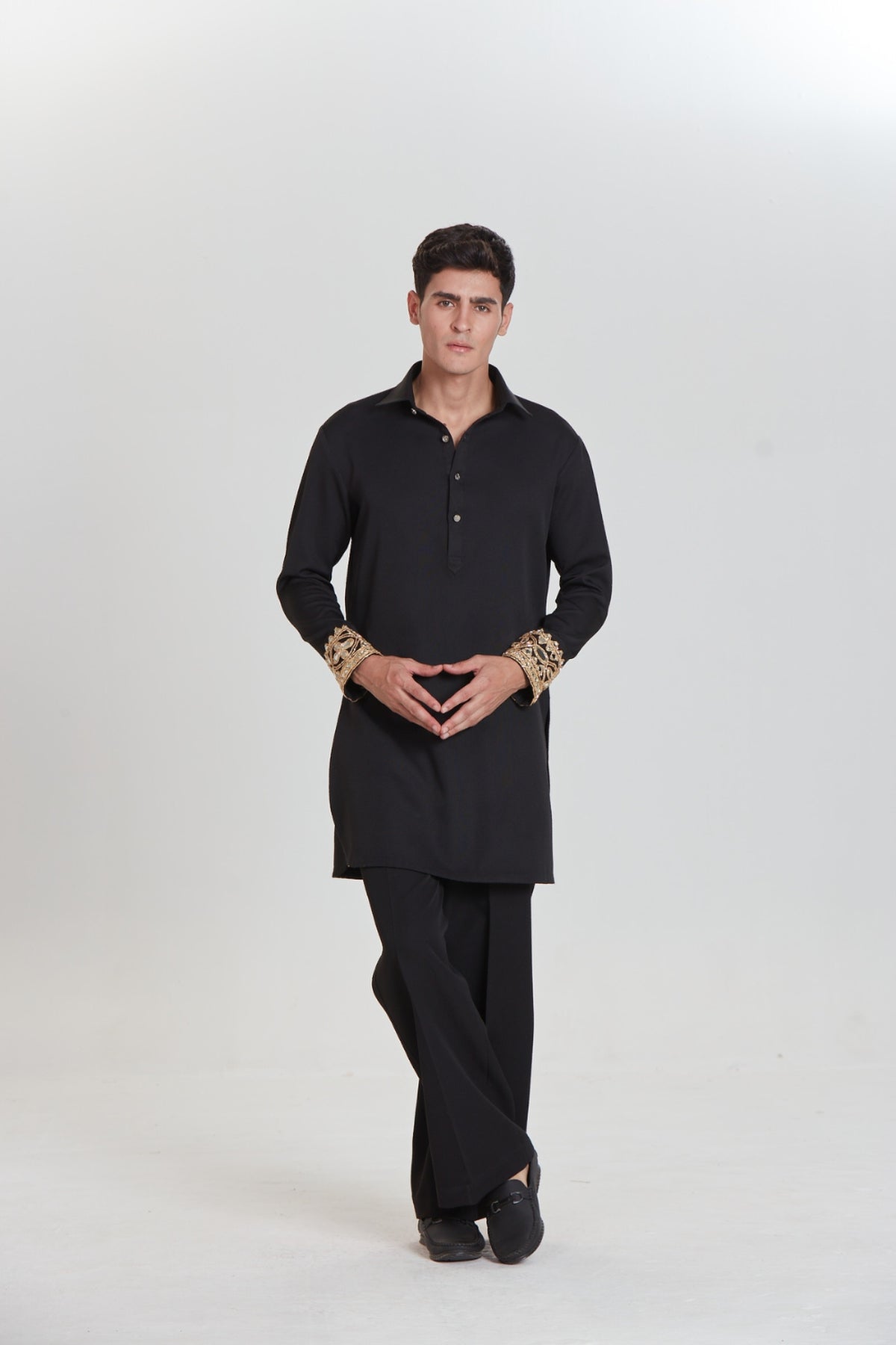 Kalbeliya Men's Black Kurta Set