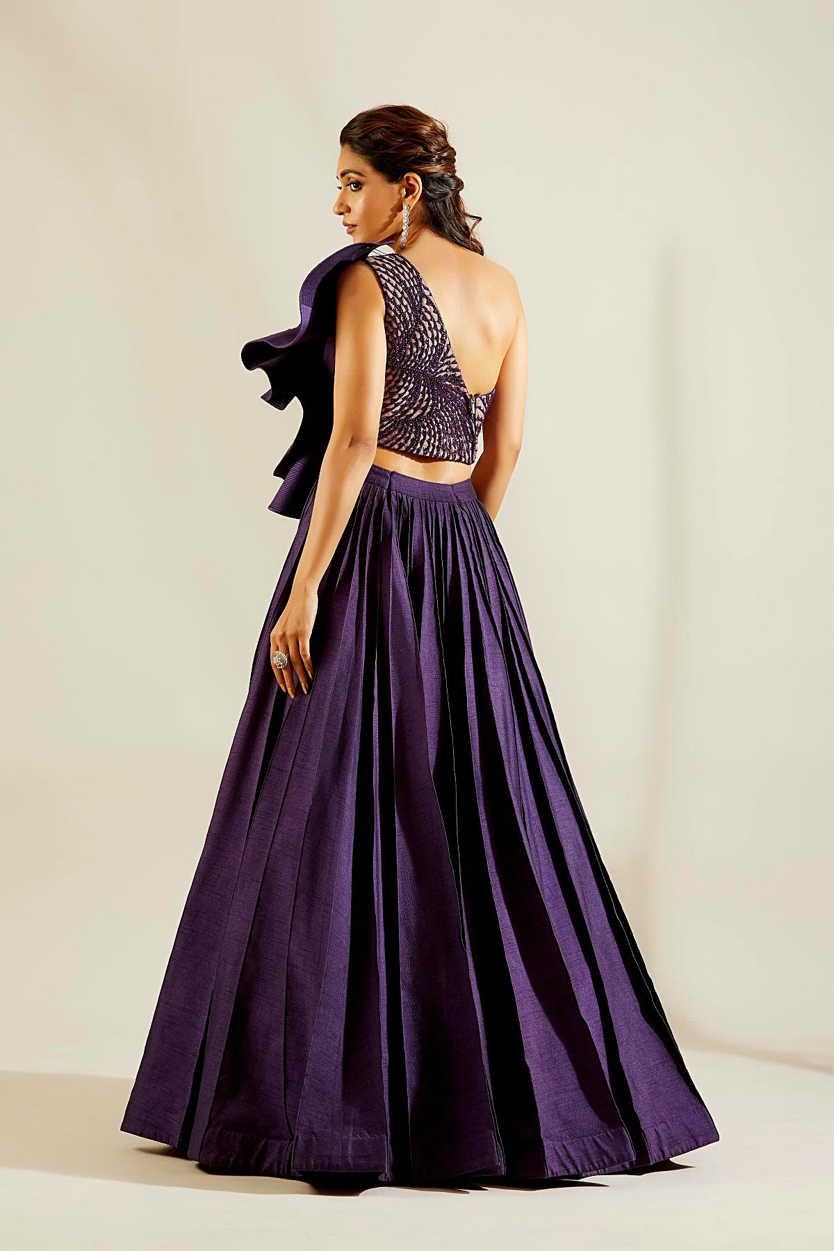 Flap Leaf Blouse with Pin Tuck Skirt