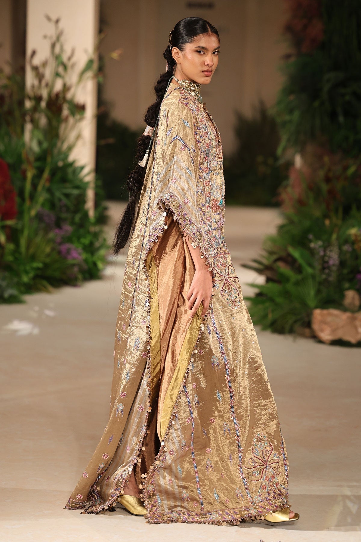 Glowmuse - golden Banarasi Tissue Brocade Kaftan